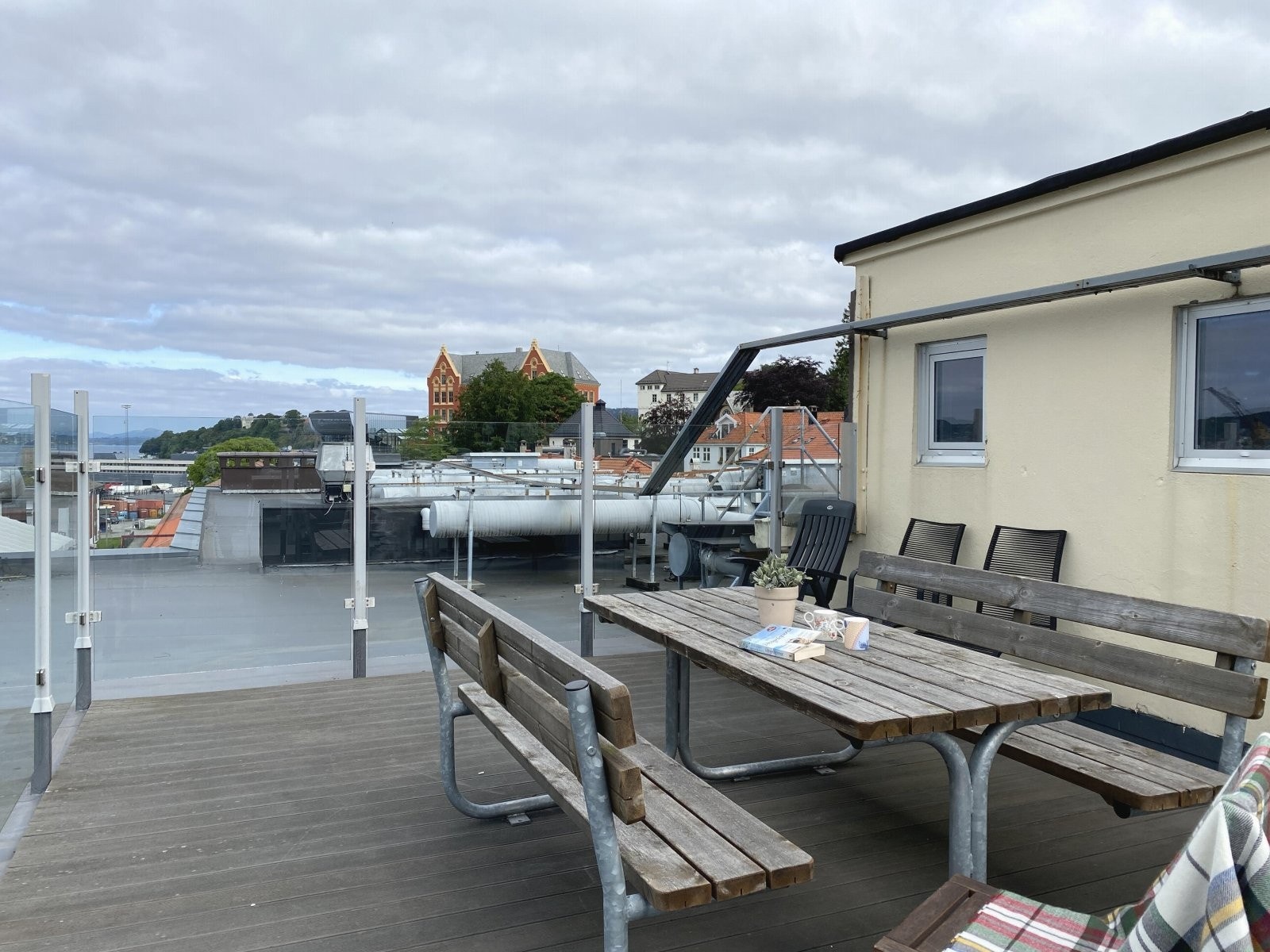 Proaktiv Eiendomsmegling - Herlig felles takterrasse Galleribilde