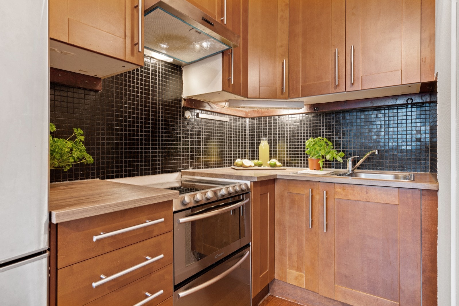 Alle hvitevarer på kjøkken medfølger Galleribilde