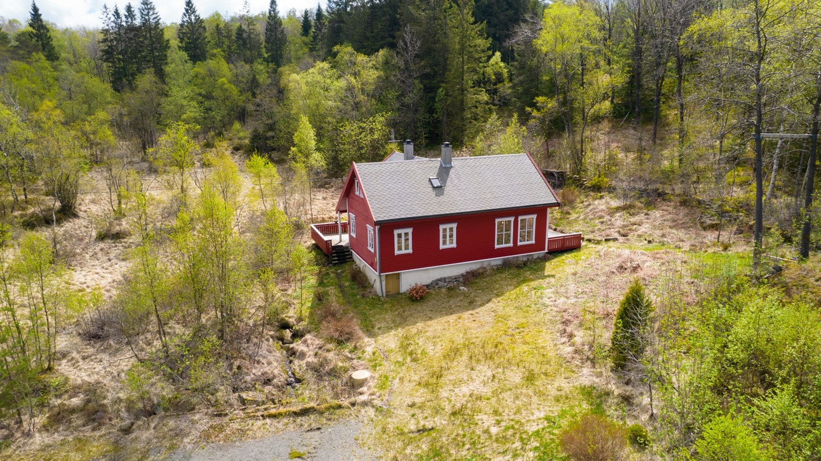 Bilvei frem. Velkommen inn! Galleribilde