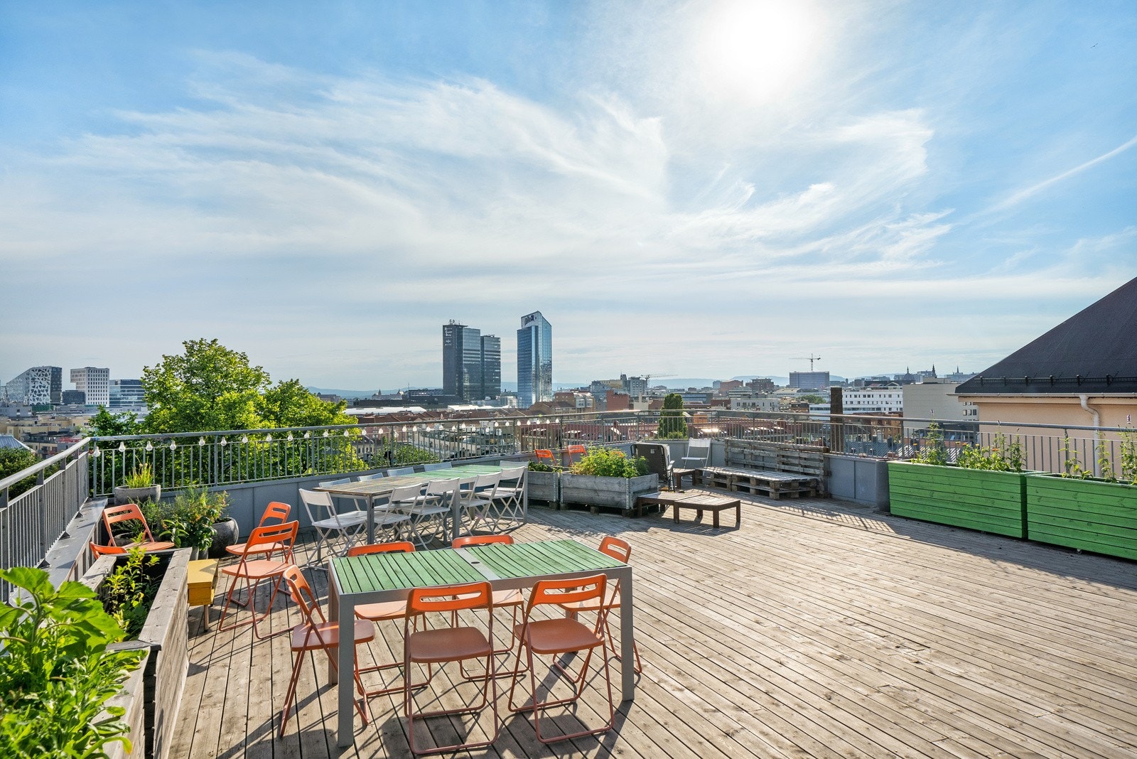 Sameiet har også en fin felles takterrasse til stor glede for beboerne. Galleribilde