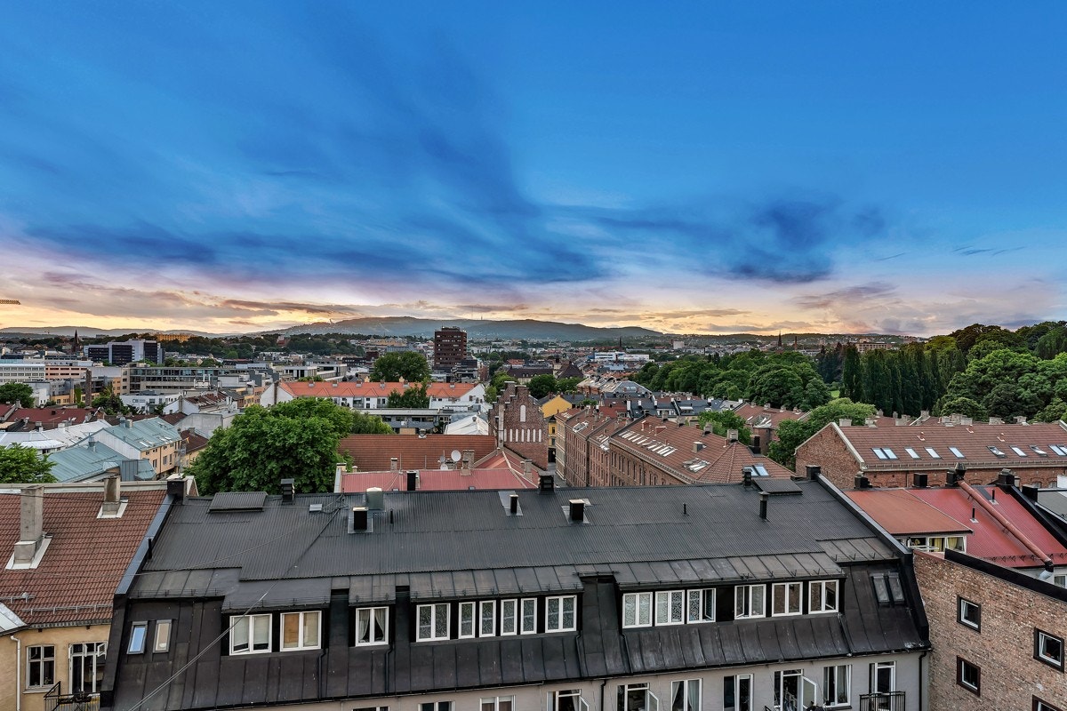 3-roms toppleilighet med fantastisk utsikt, stor balkong og heis. Galleribilde