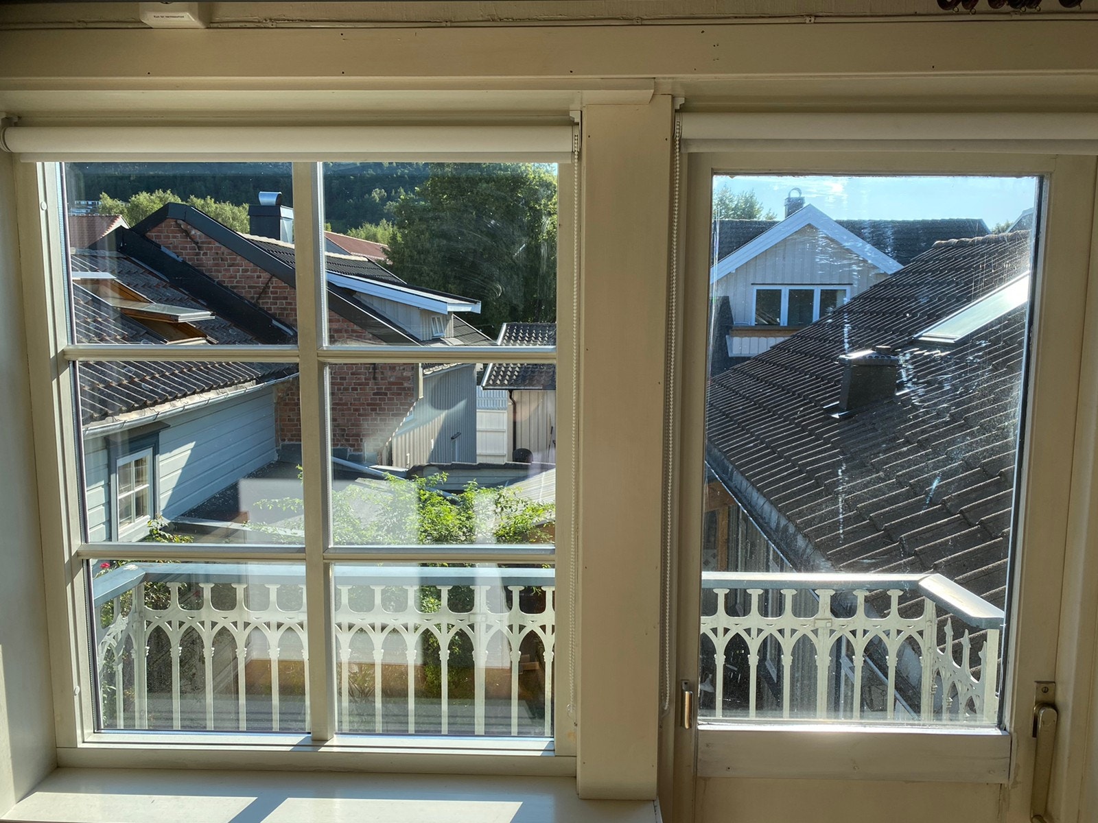 Utsikt soverom 2/kontor, terrasse innergård Galleribilde