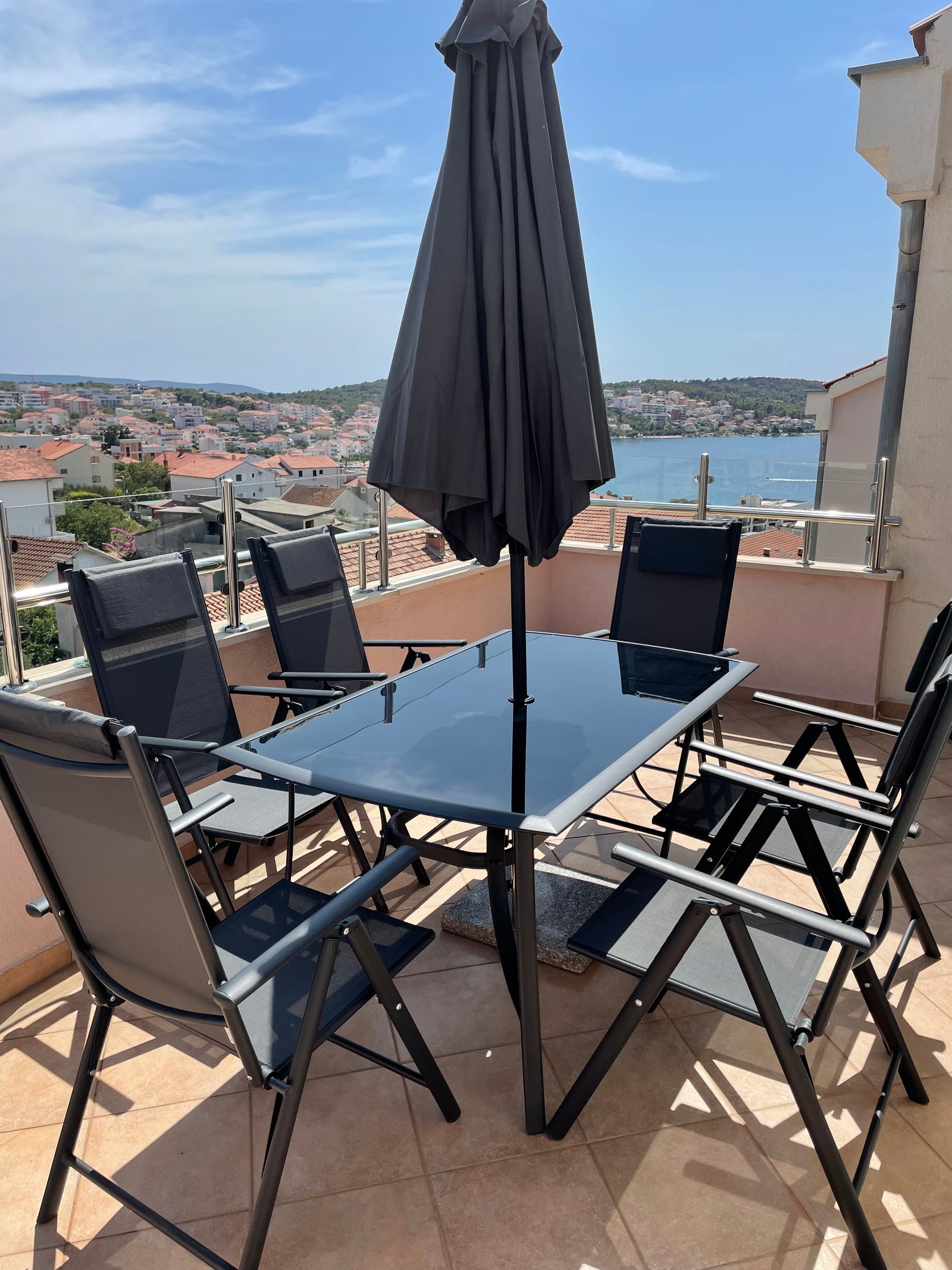Nydelig å spise på terrassen 😀 Galleribilde