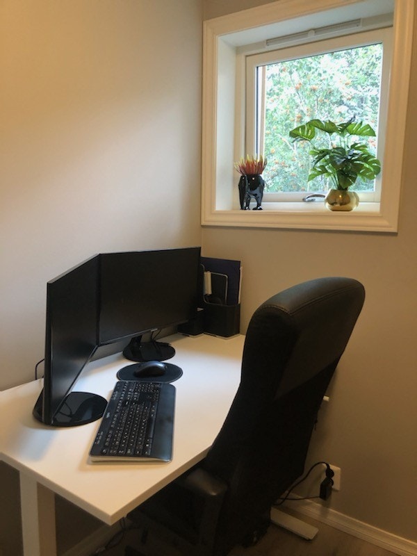 Lite ekstrarom, til eks kontor etc. Ikke godkjent som soverom. Størrelse 2 x 2 m. Galleribilde