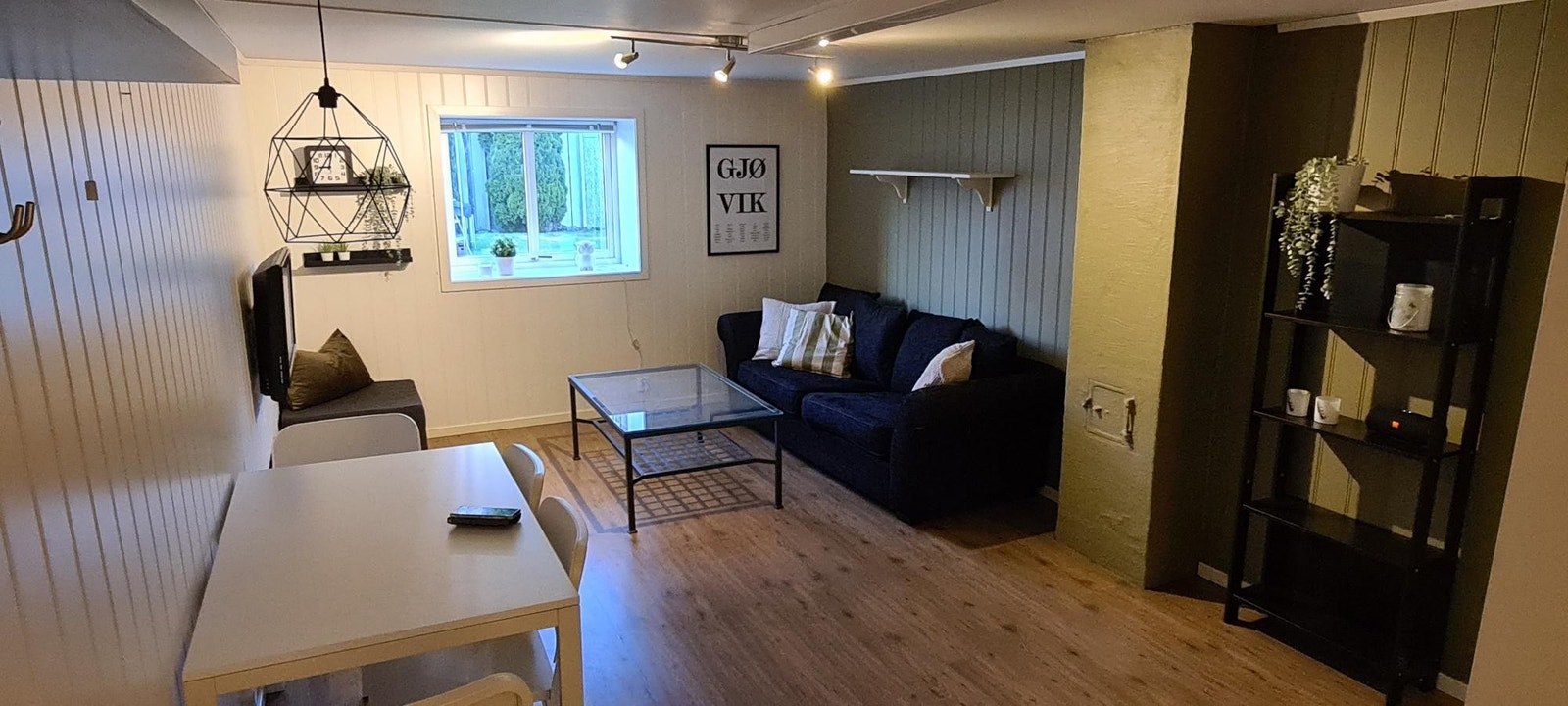 Stue (nå med ny vinkelsofa) Galleribilde