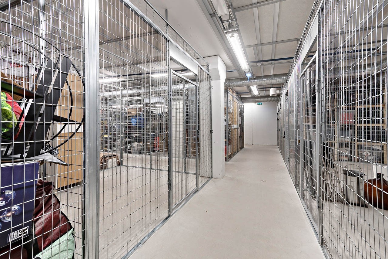 stor kjellerbod som vil disponeres halvpart av utleier Galleribilde