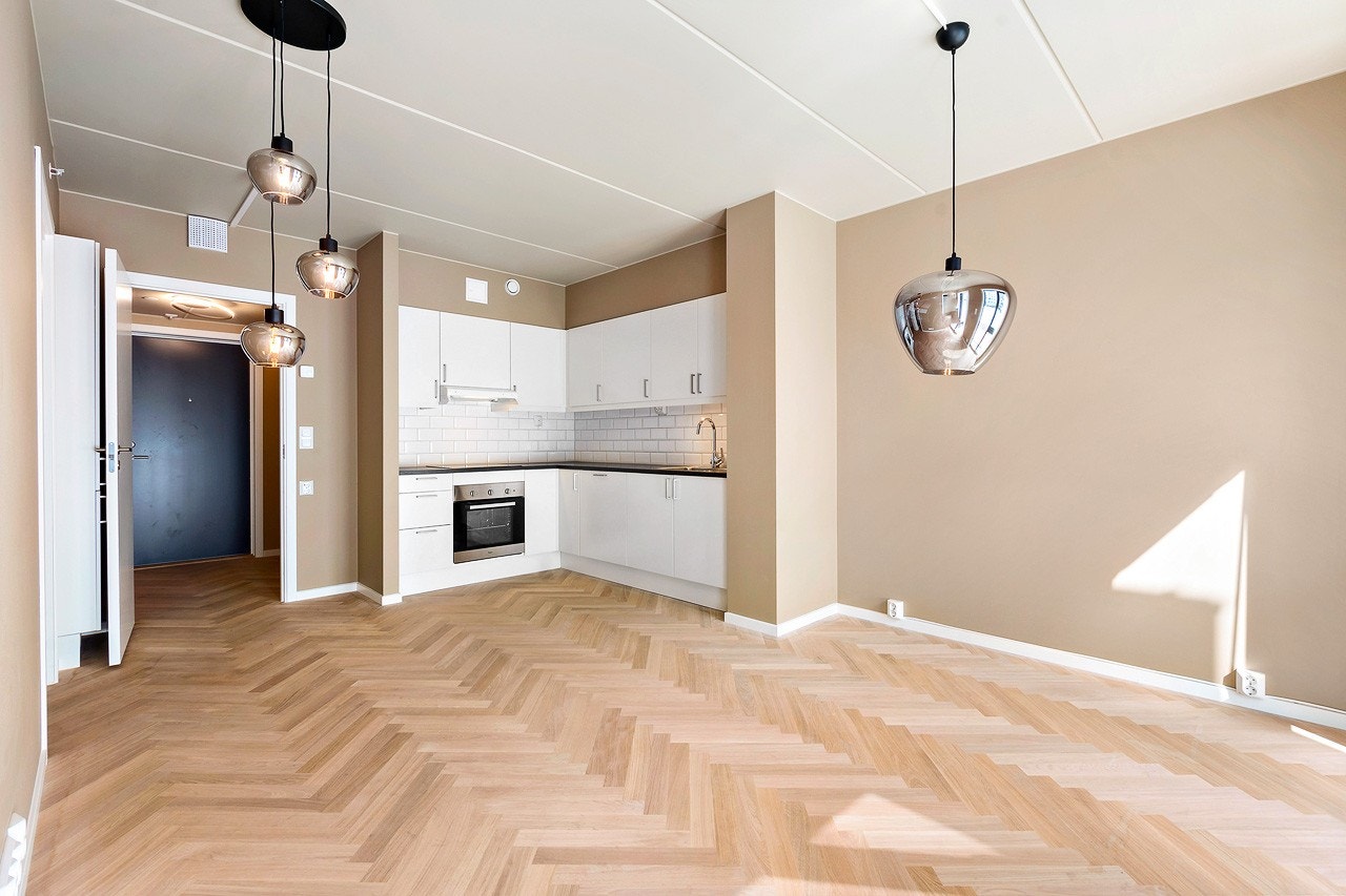 Ekstra bilde av stue mot kjøkken Galleribilde