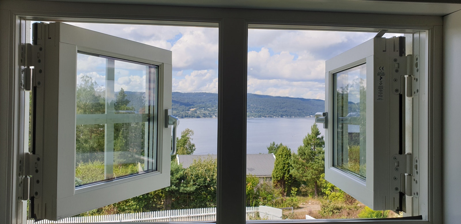 Utsikt fra kjøkkenvindu Galleribilde