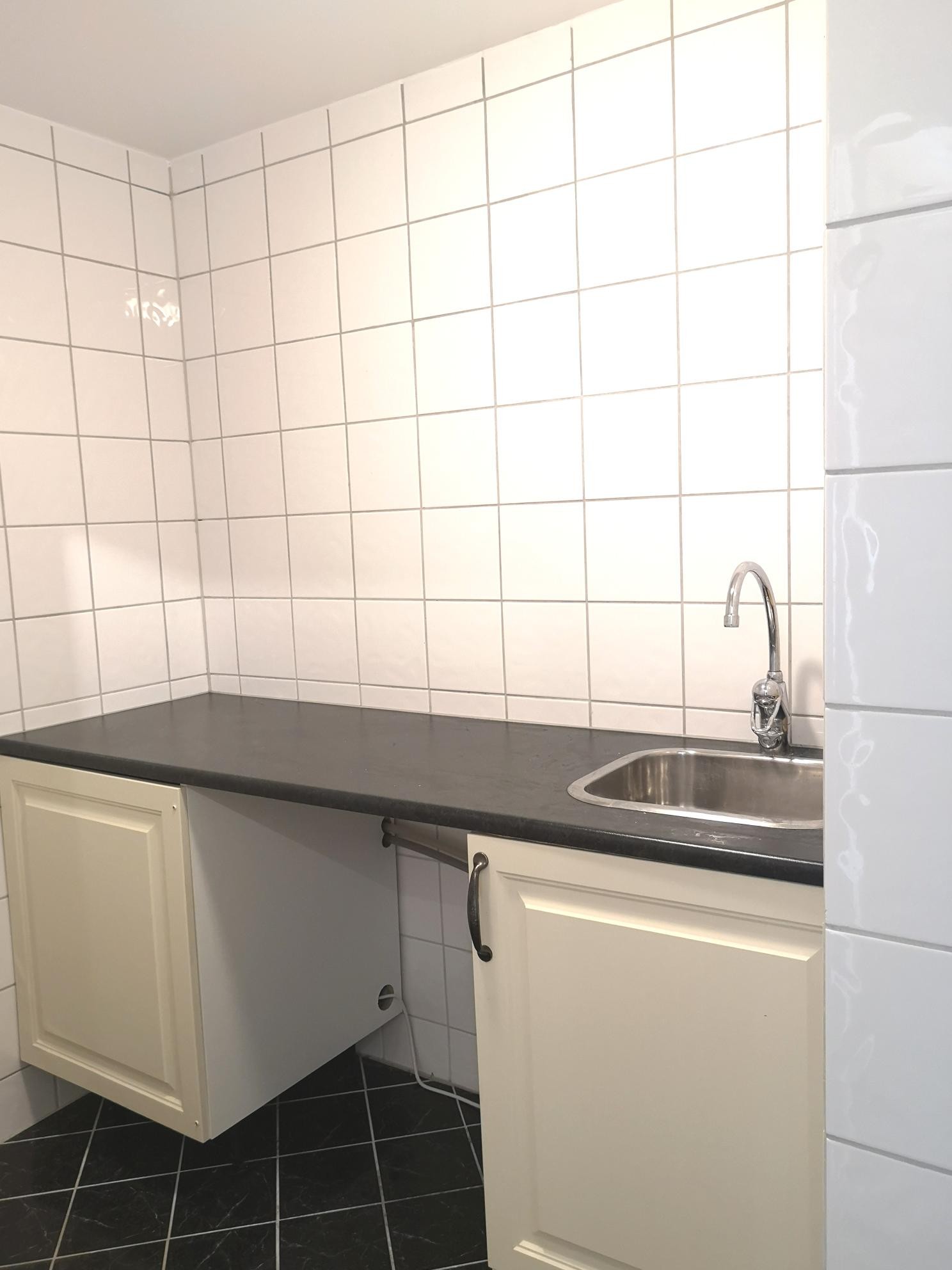 Flislagt vaskerom Galleribilde