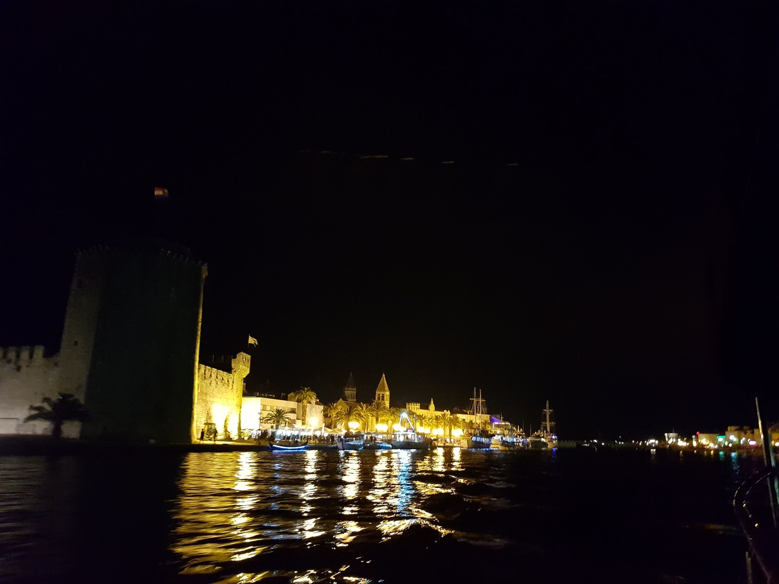 Trogir by night Galleribilde