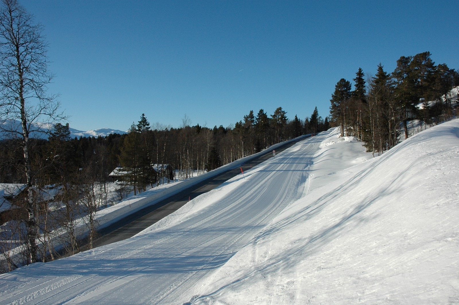 Ny skiløype fra Rauland Høgfjellshotell til Rauland Skisenter. Galleribilde
