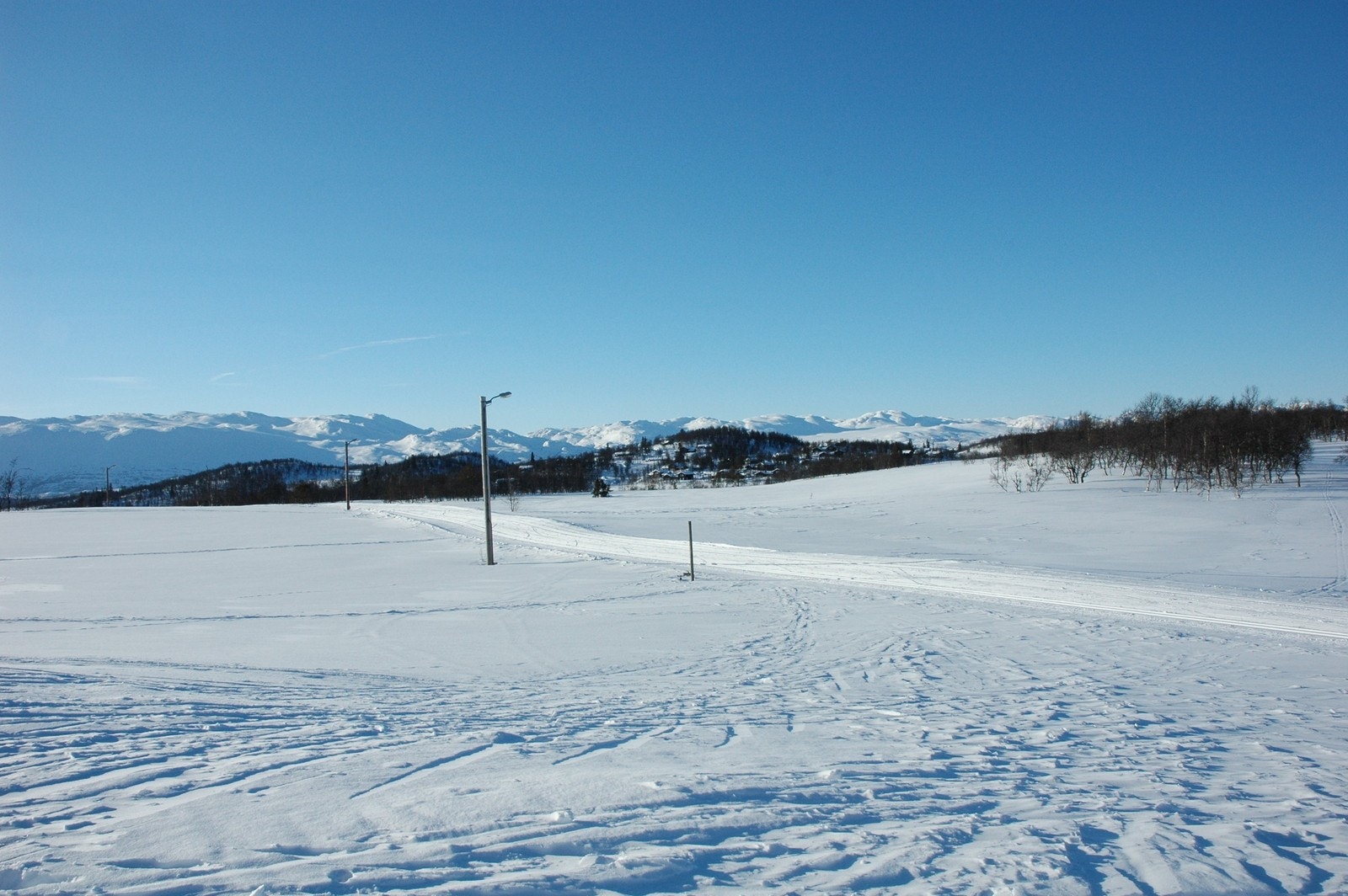 Direkte tilgang til skiarenaen med lysløype og kunstsnø. Galleribilde