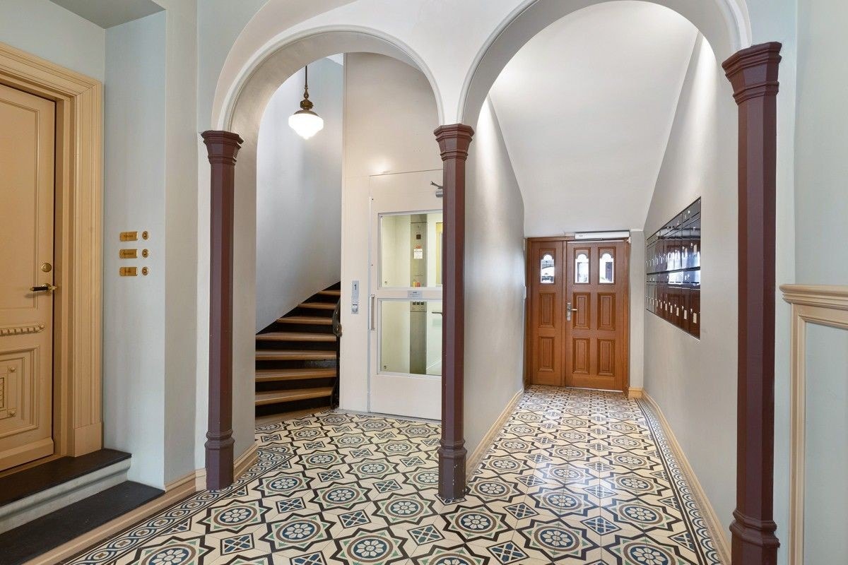 Restaurert oppgang Galleribilde