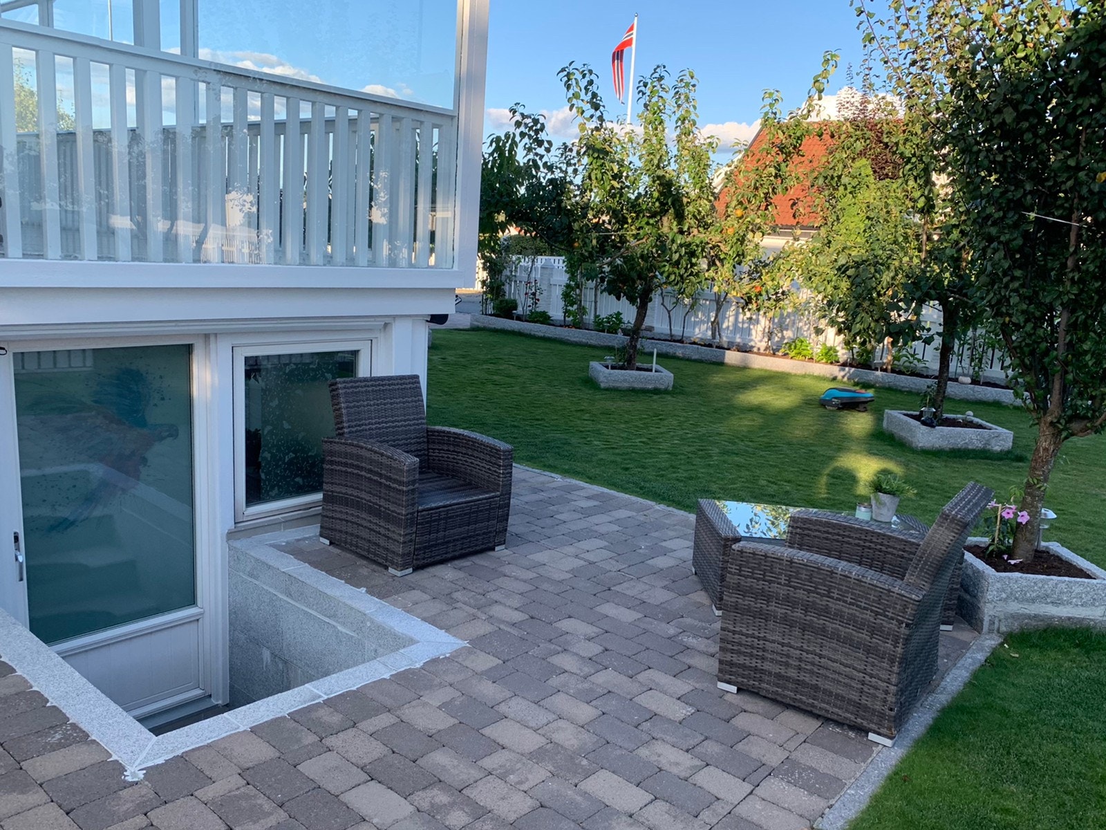 Uteplass Galleribilde