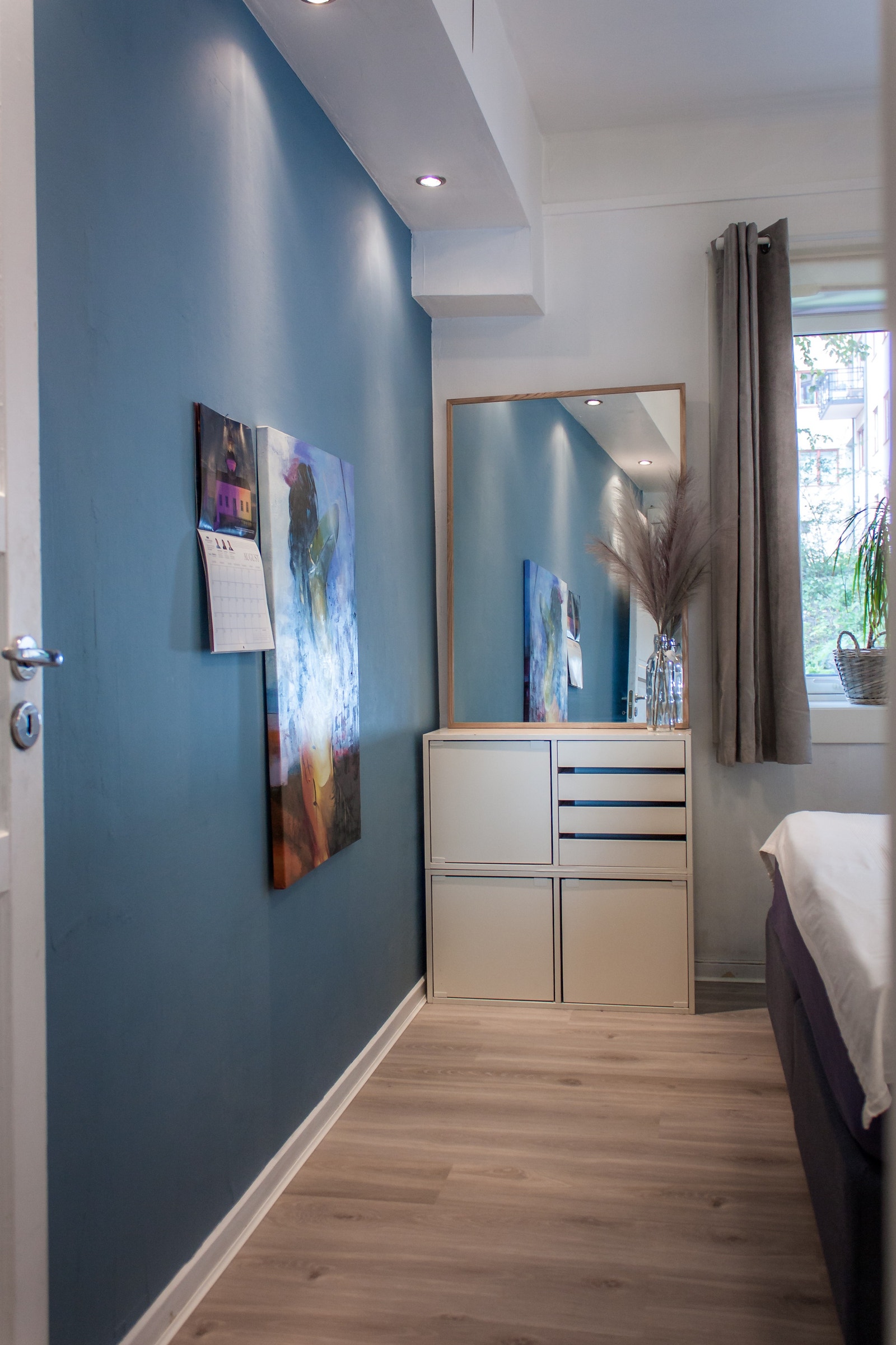 Hovedsoverommet er på ca 12 kvadratmeter, og har god plass til dobbeltseng (180cm) fra kvalitetsmerket Jensen Galleribilde