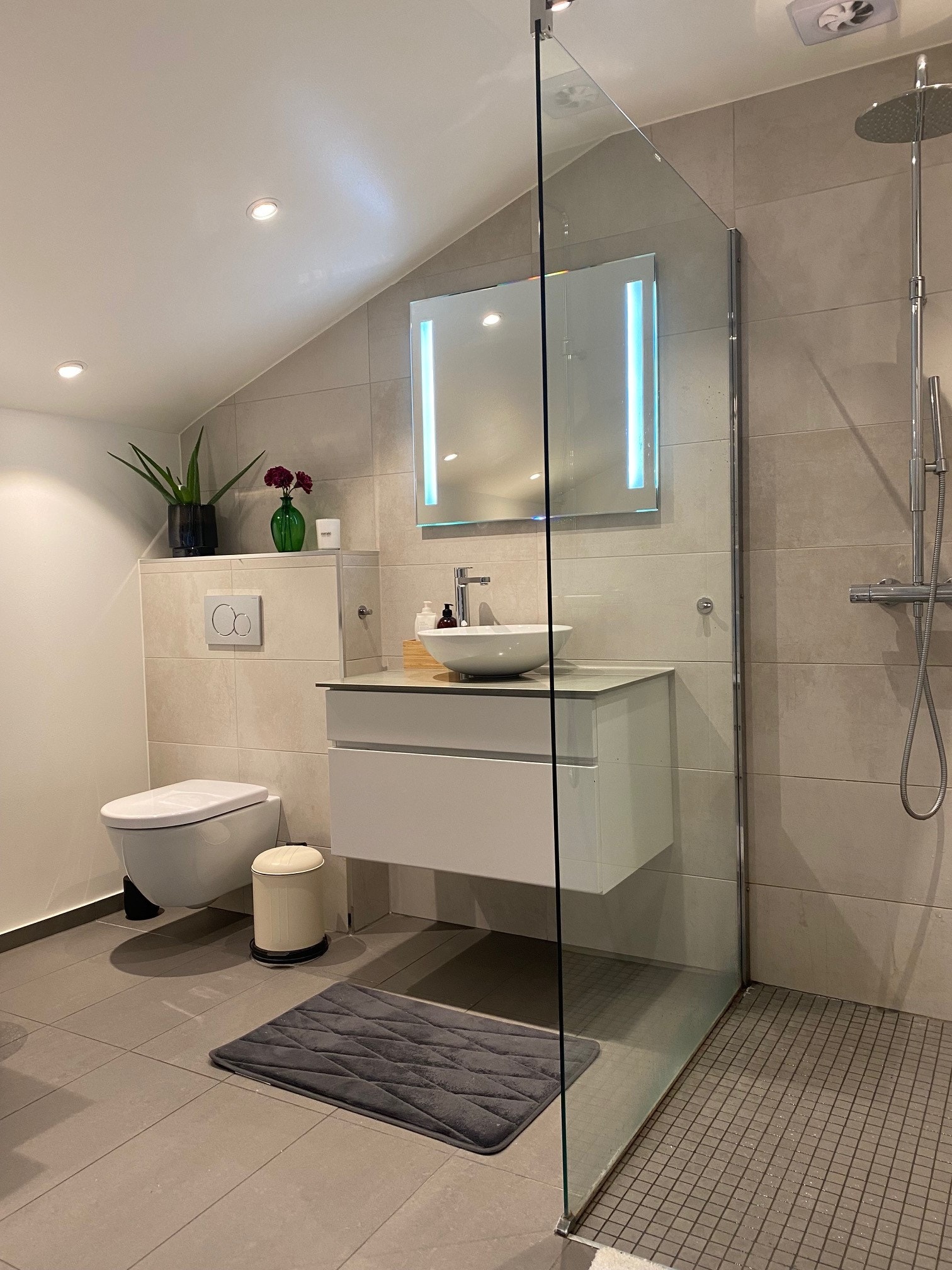 Stort moderne bad Galleribilde