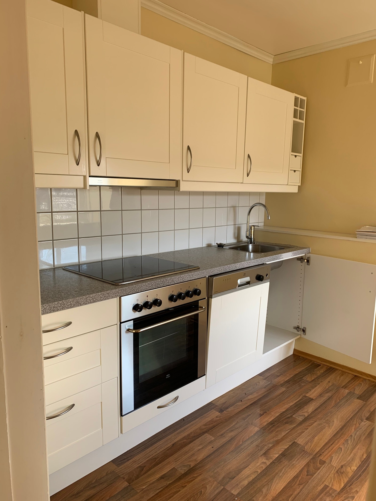 nyere kjøkken Galleribilde