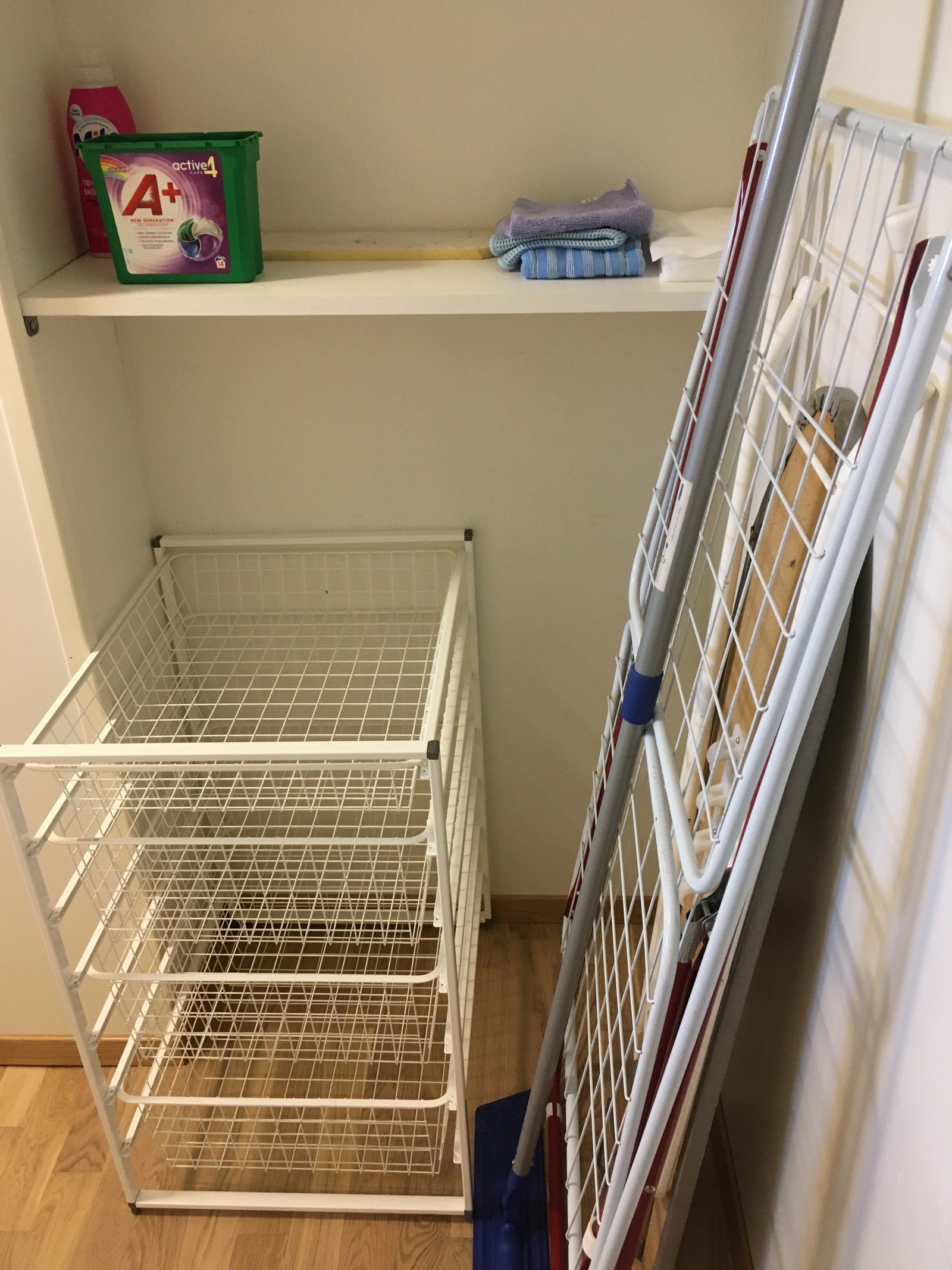 Vaskerom Galleribilde