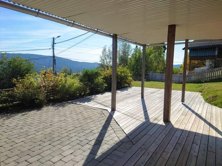 Utsikt fra verandadør. Galleribilde