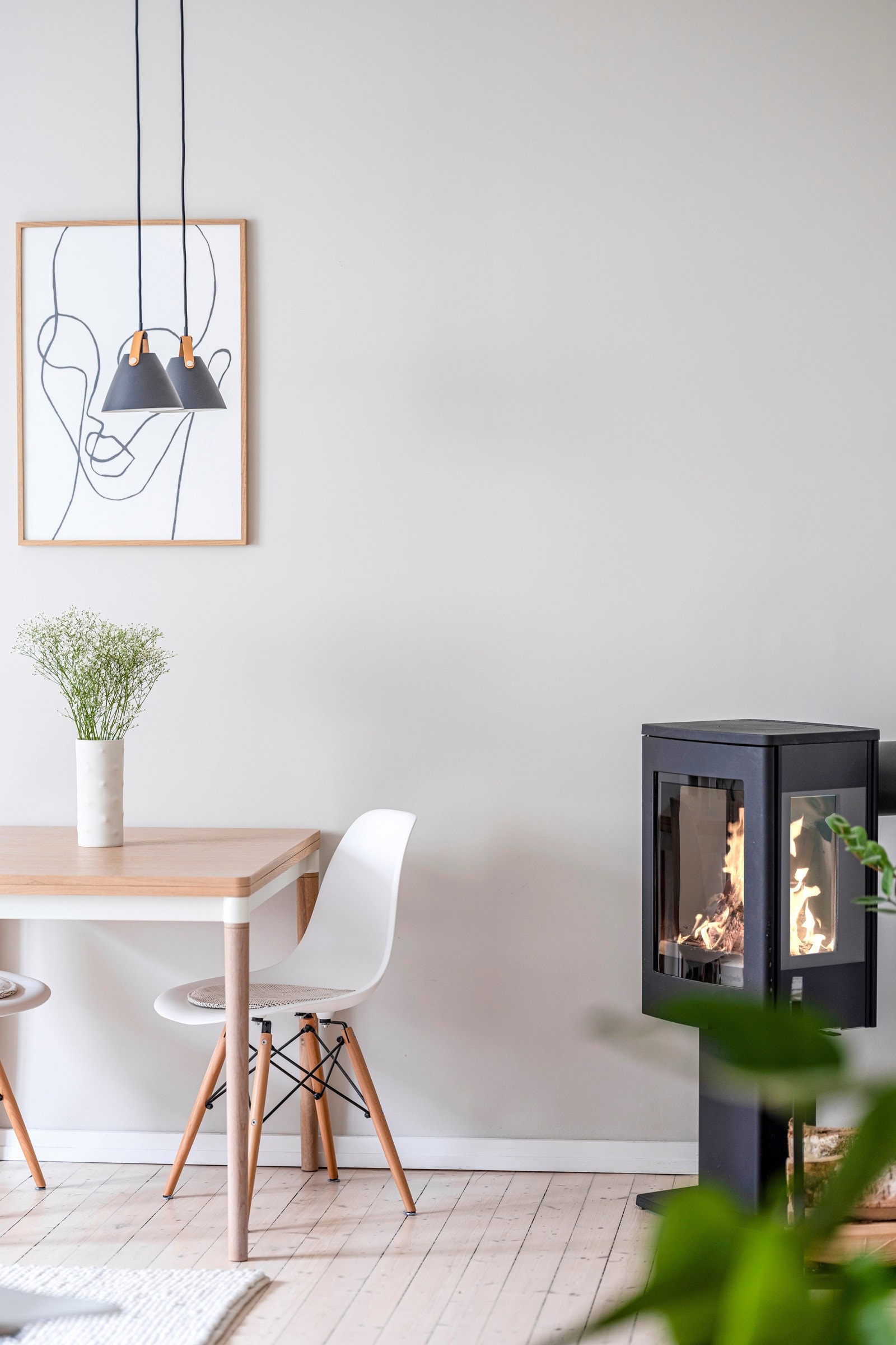 Norpeis peisovn med glassfronter fra 2018. Galleribilde