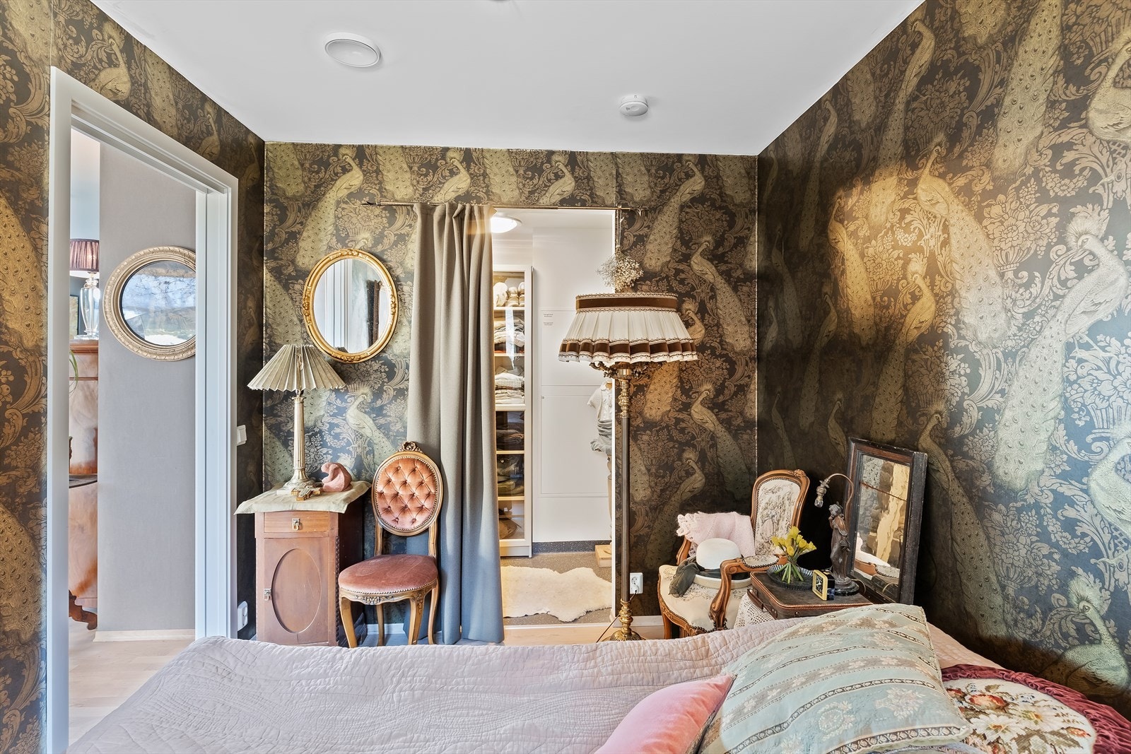 med tilhørende teknisk rom/klesrom. Galleribilde