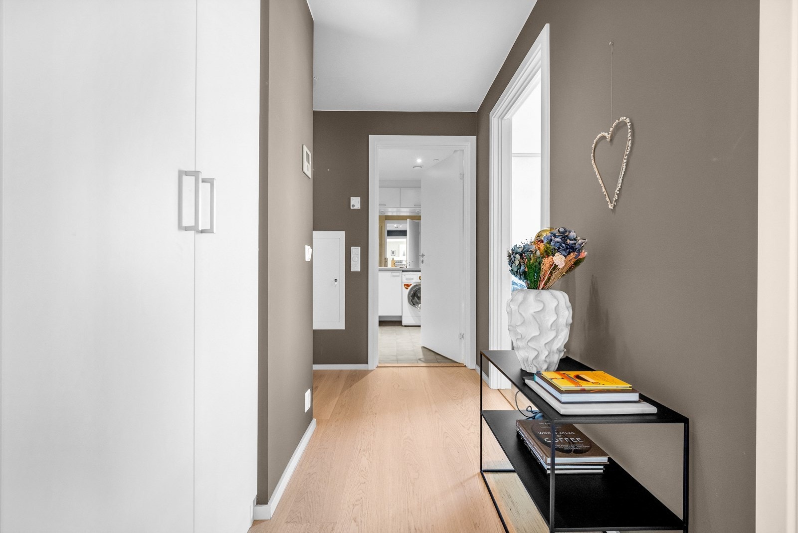 Hall/gang Galleribilde