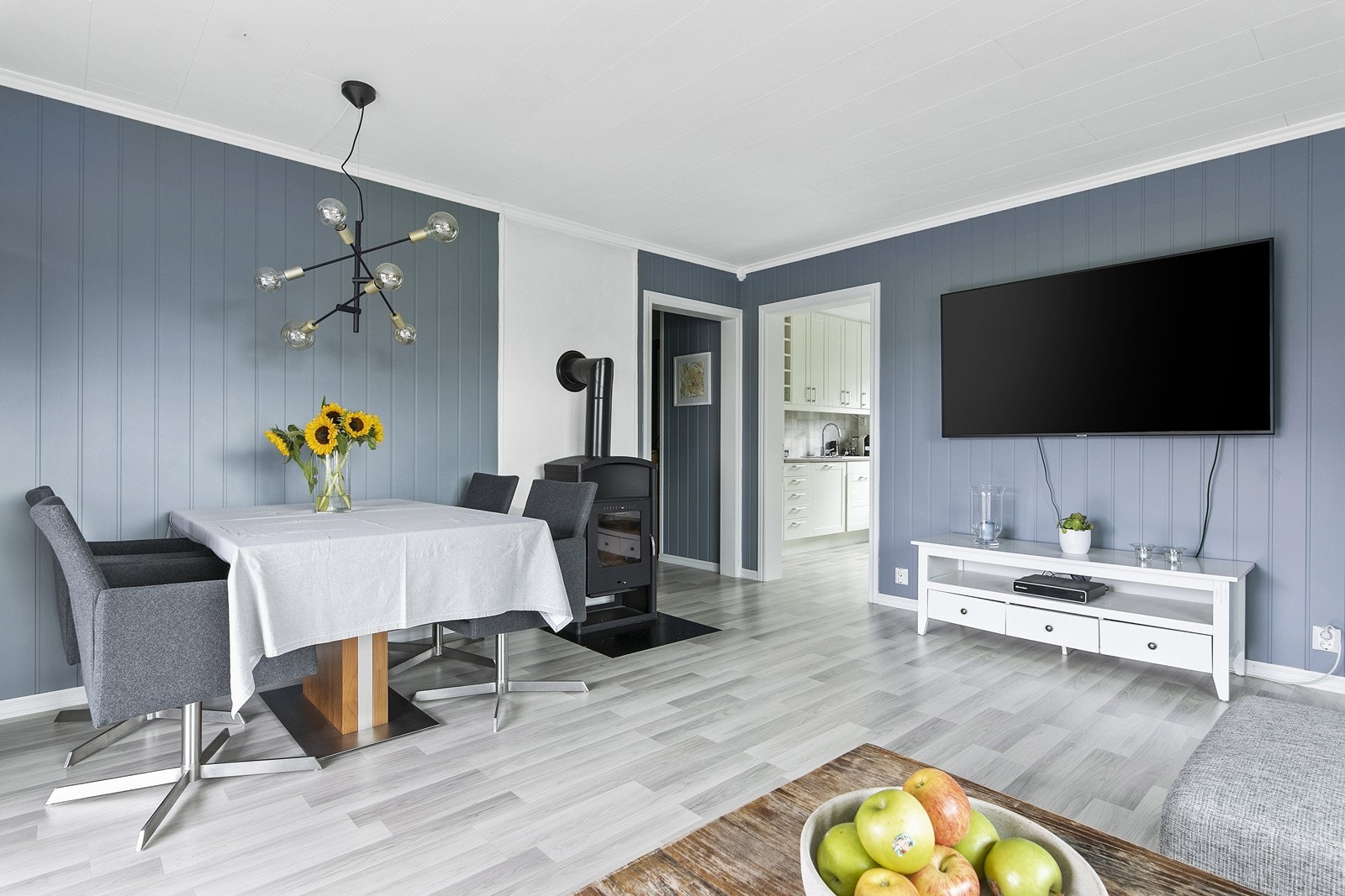 God plass til spisestue Galleribilde