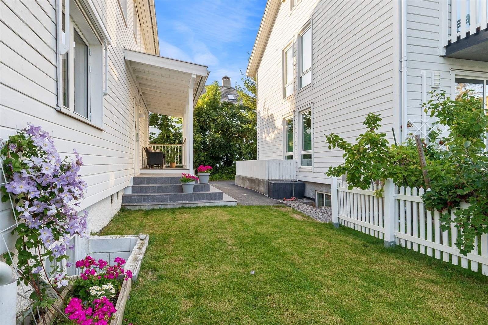 Hyggelig adkomst. Galleribilde