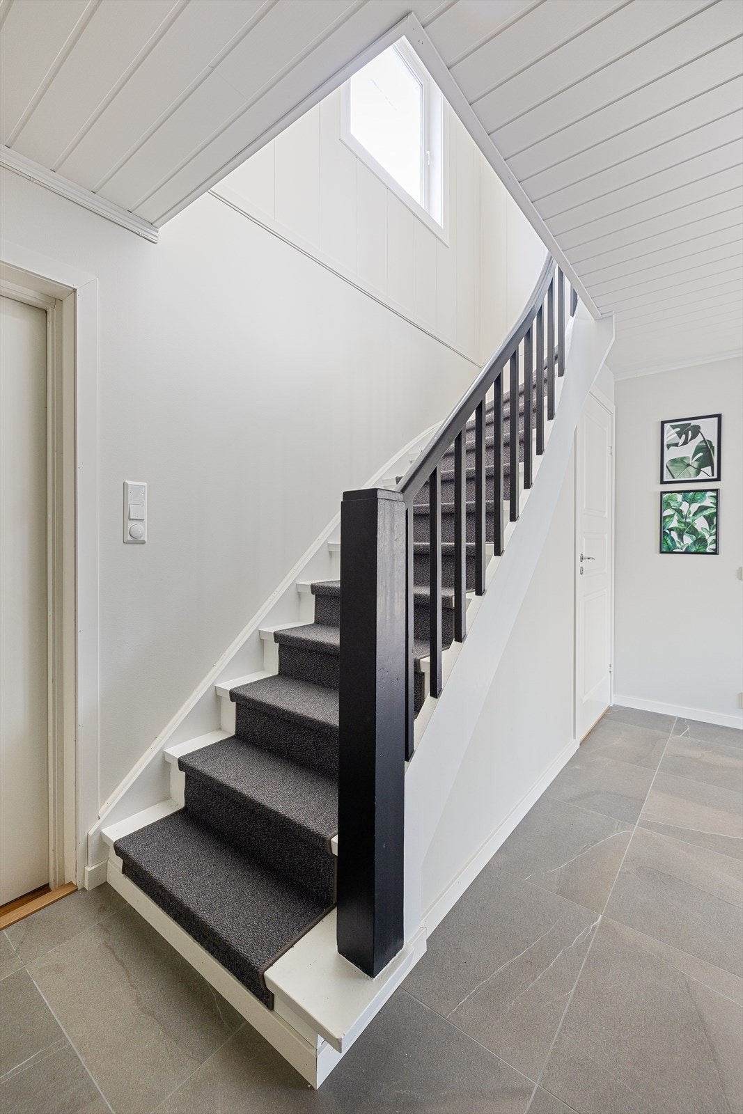 Trapp opp til 2. etasje. Galleribilde