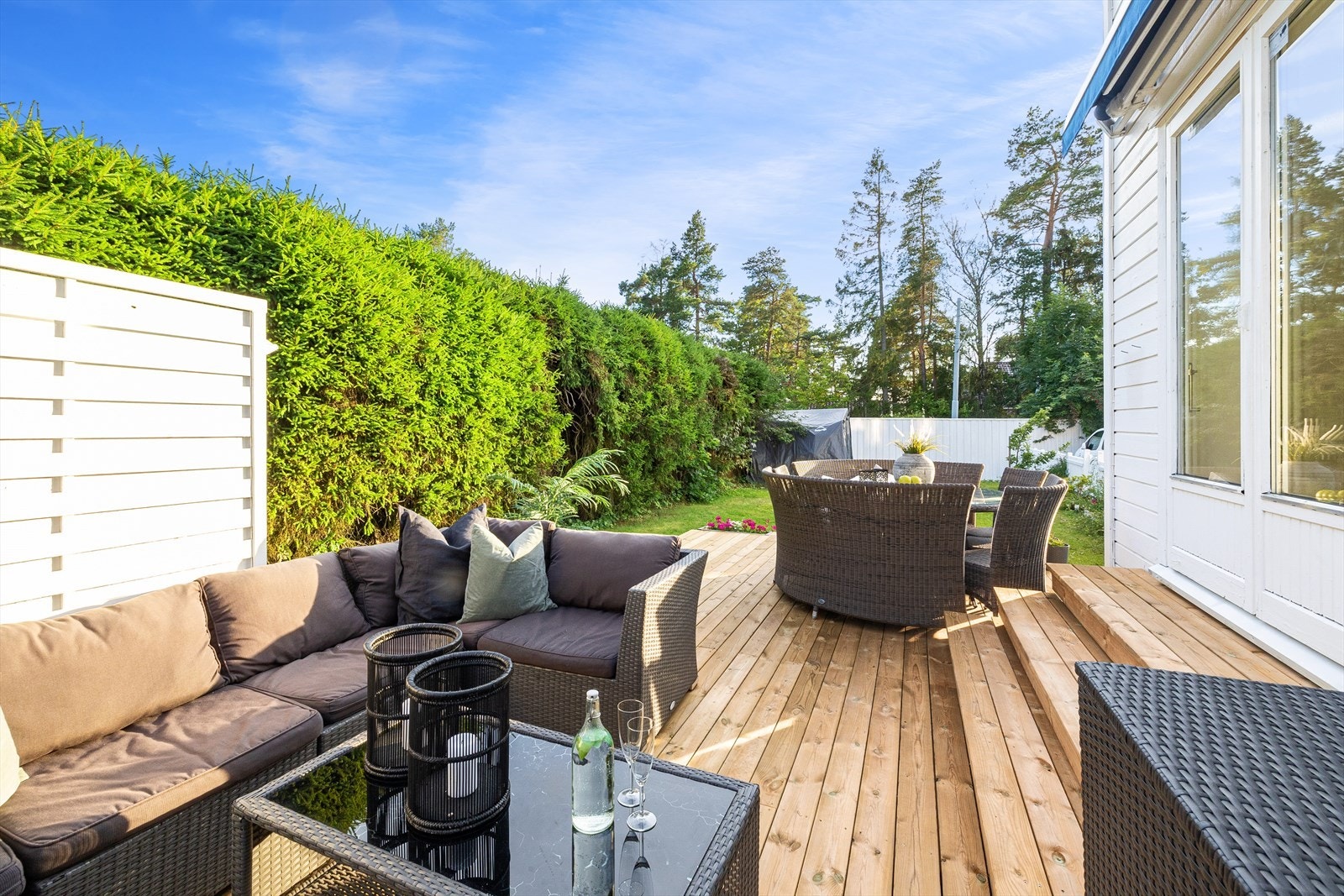 Terrasse. Galleribilde
