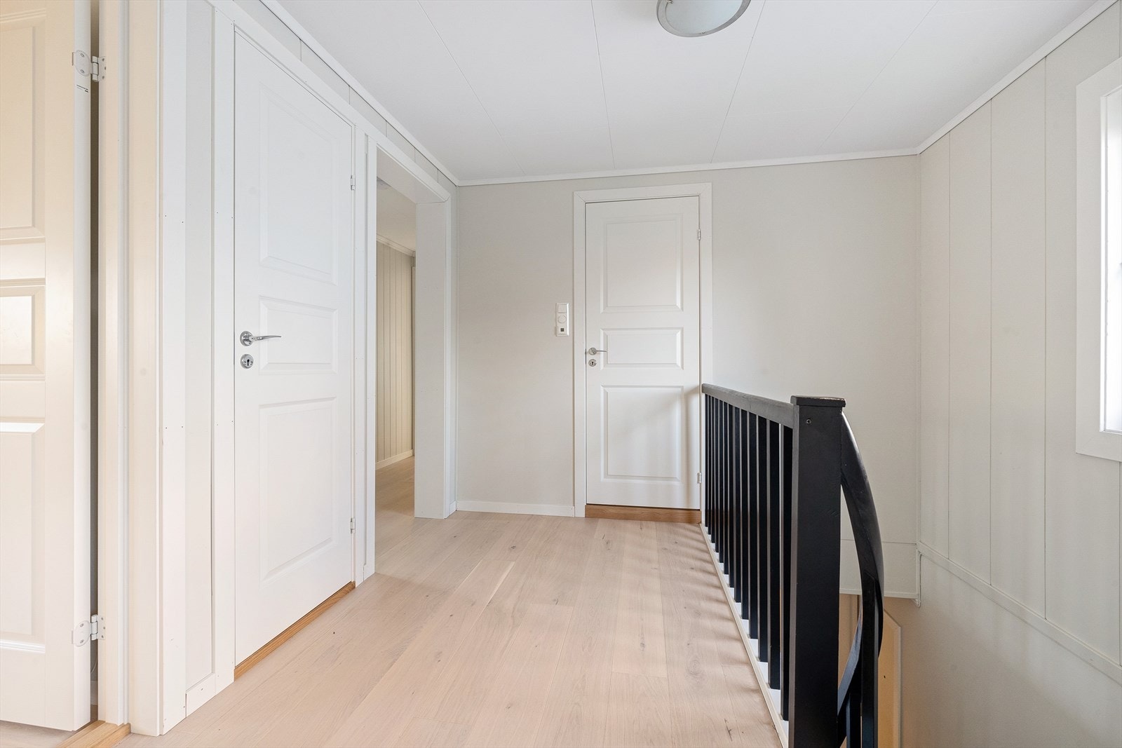 Gang 2. etasje. Galleribilde