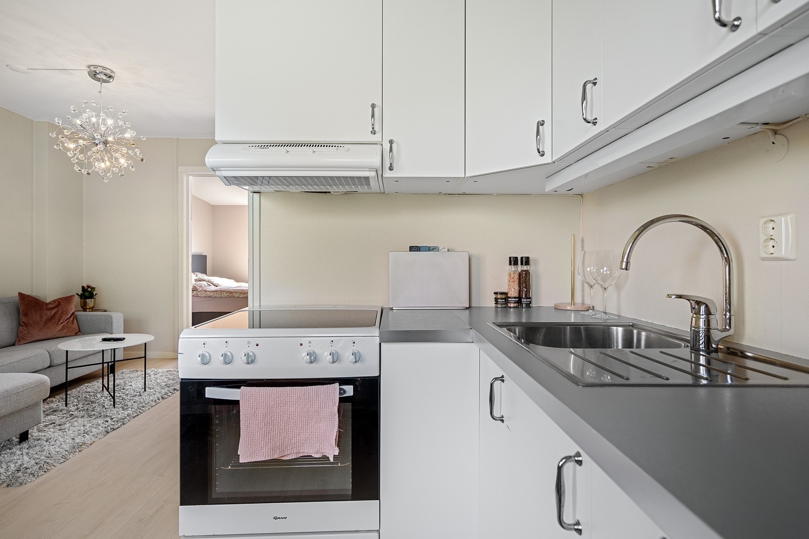 Kjøkkenet fremstår i god stand, uten tegn til avvik og er vurdert til tilstandsgrad 1 av takstmann Galleribilde