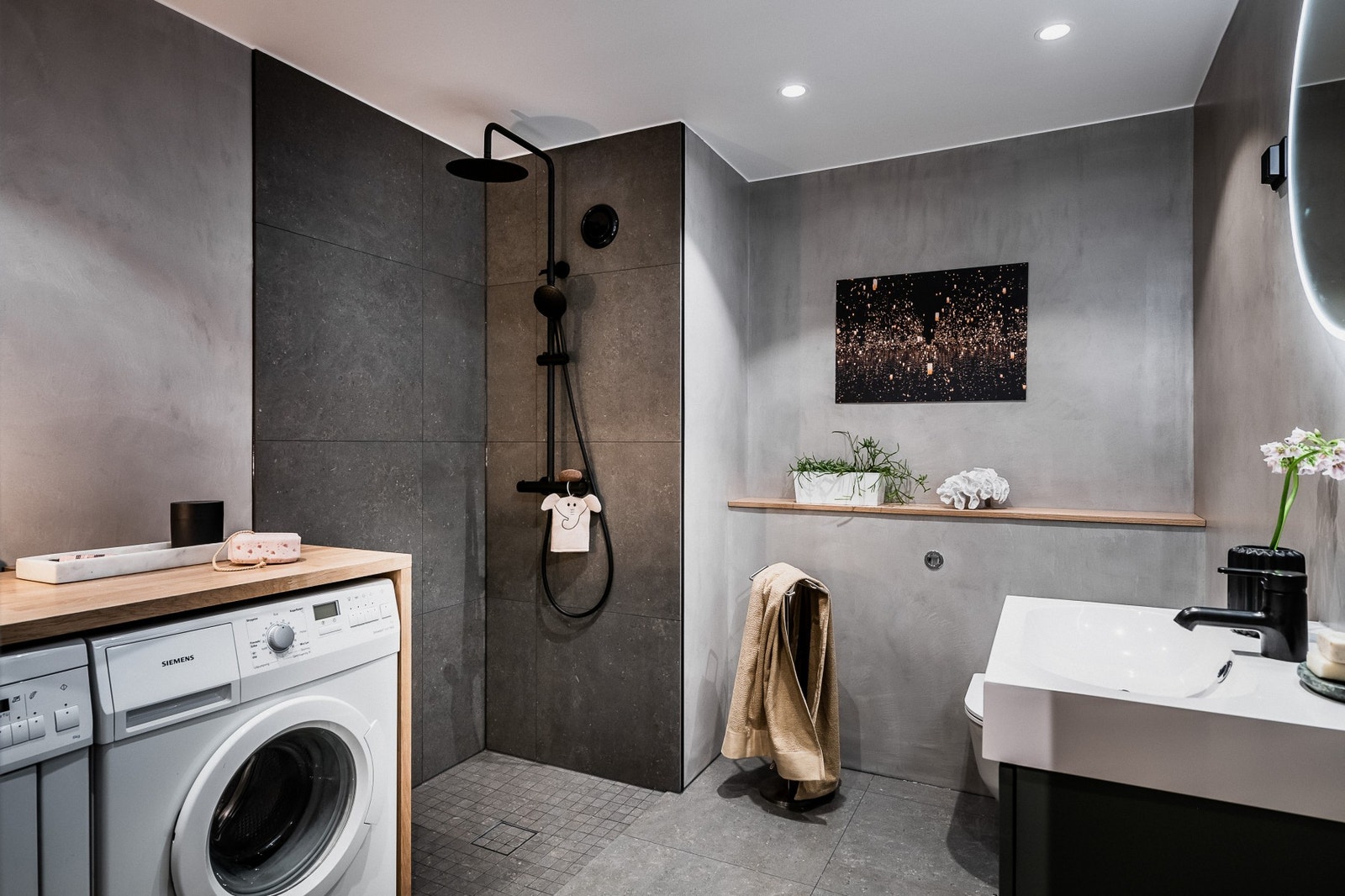 Topp moderne baderom, oppusset 2021. Galleribilde