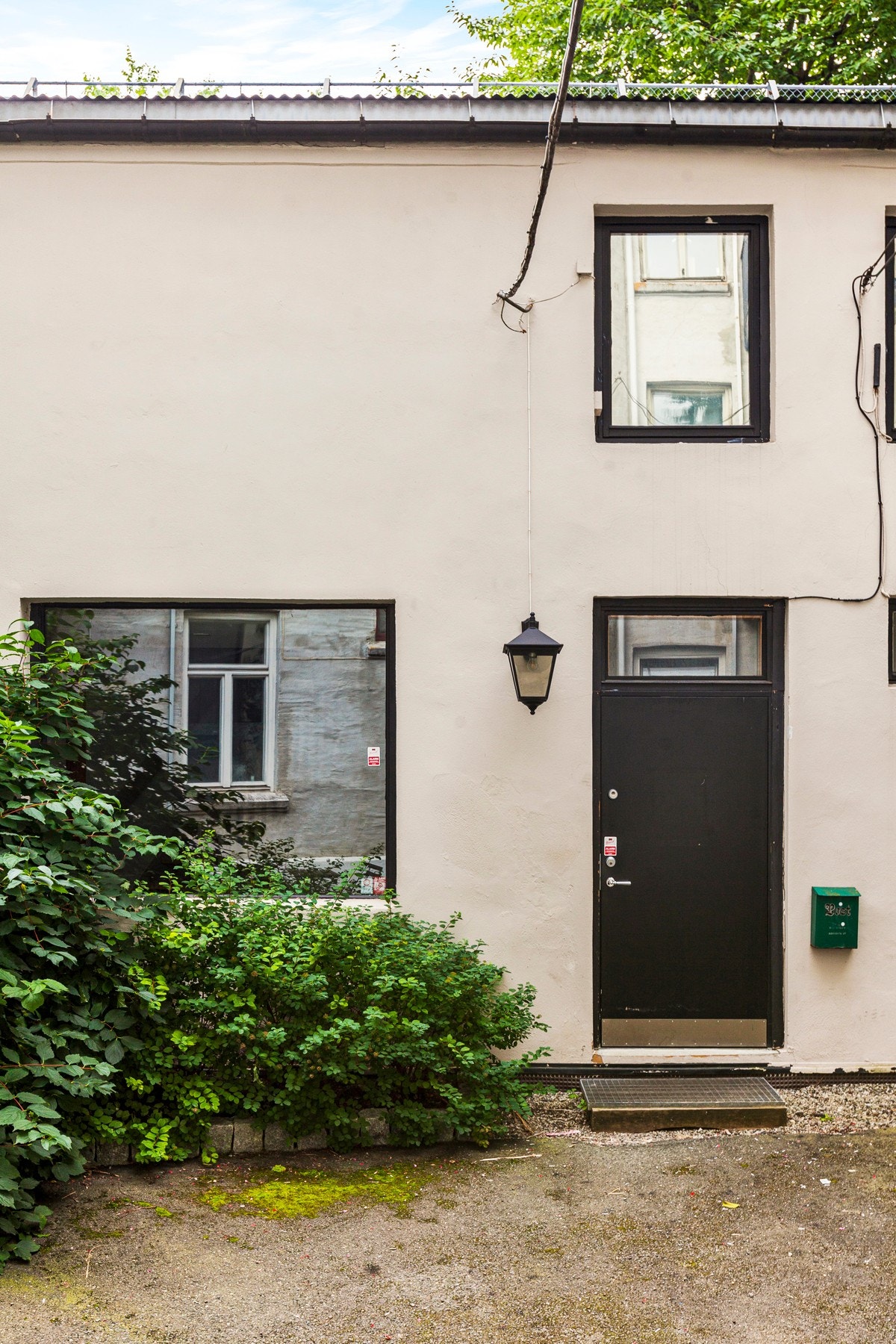 Her har du mulighet til å skape et drømmehjem i en tilbaketrukket, rolig bakgård, nær alt av Adamstuens fasiliteter. Galleribilde