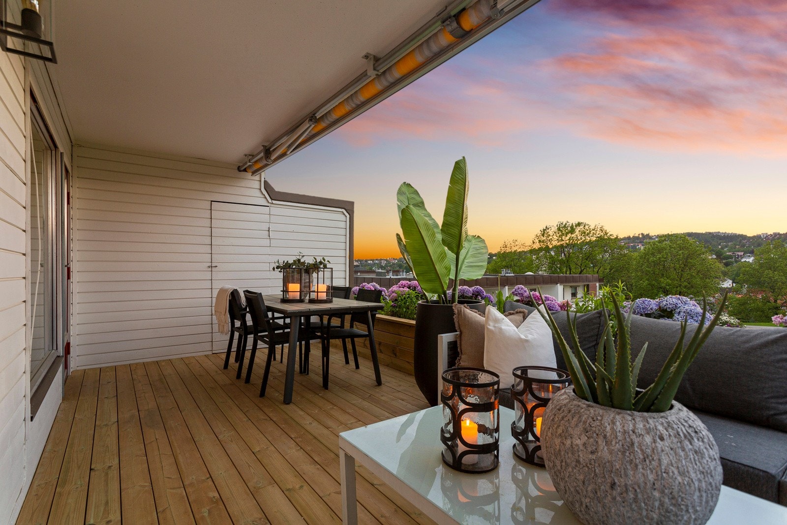 Terrassen er på ca. 17 kvm og ligger vendt mot nordvest Galleribilde