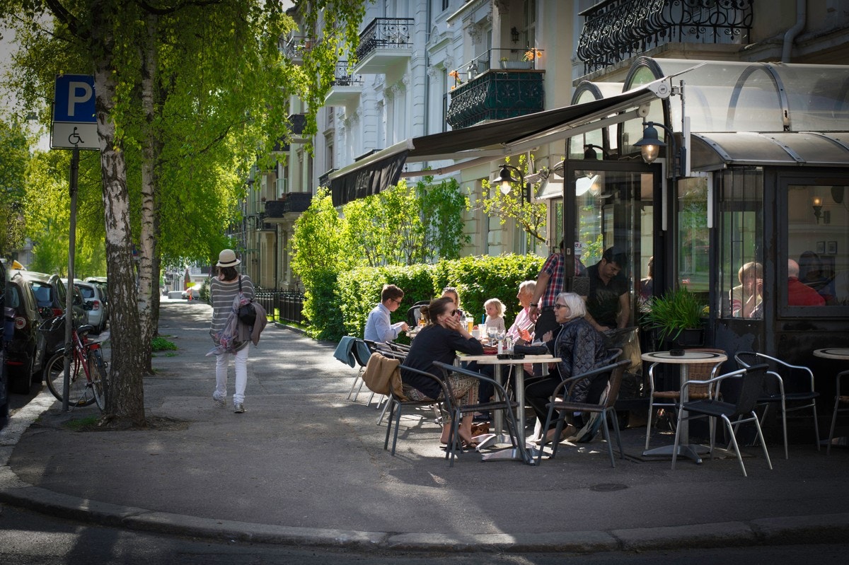 Kafe Elise. Galleribilde