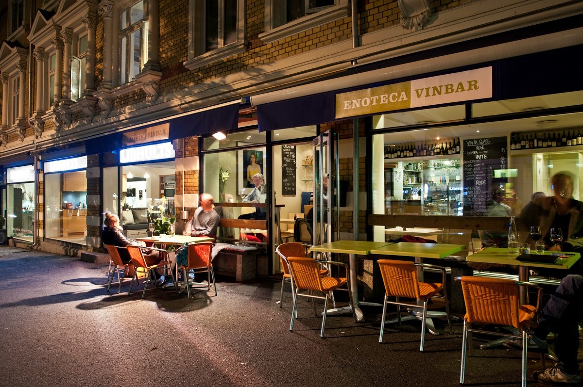 Vinbar i Bygdø Alle. Galleribilde