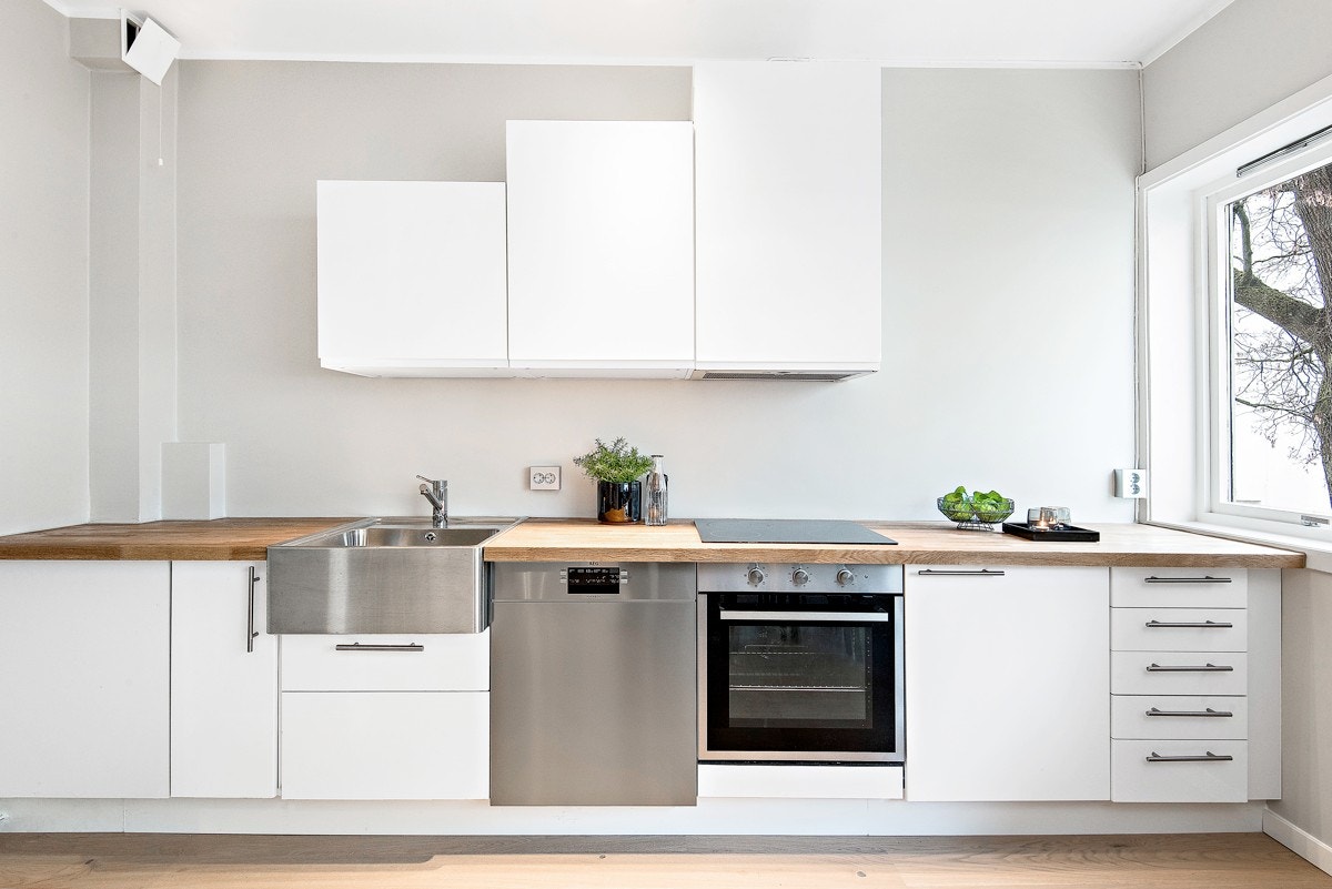 Kjøkkenet er nylig delvis oppgradert med lys innredning. Galleribilde