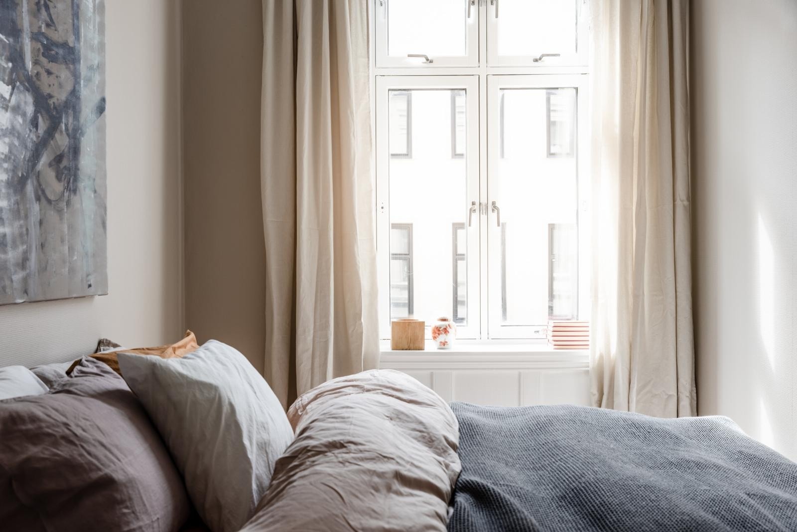 Soverommene er vendt mot rolige Schæffers gate. Galleribilde