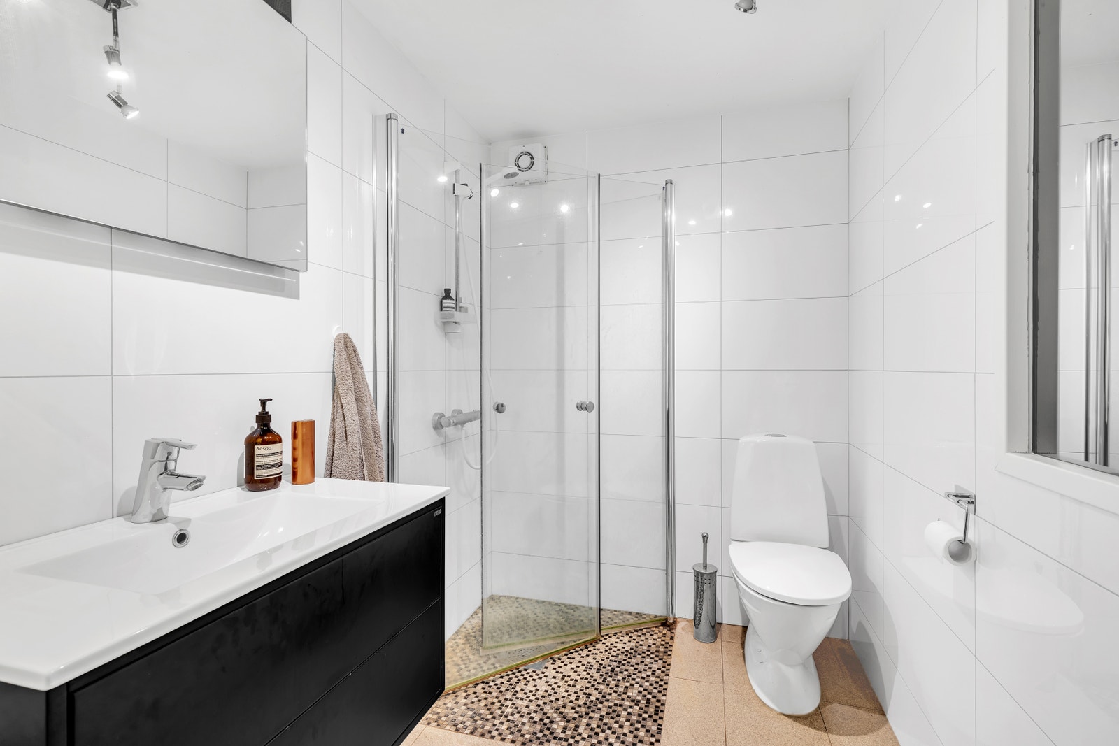 Bad i underetasjen Galleribilde