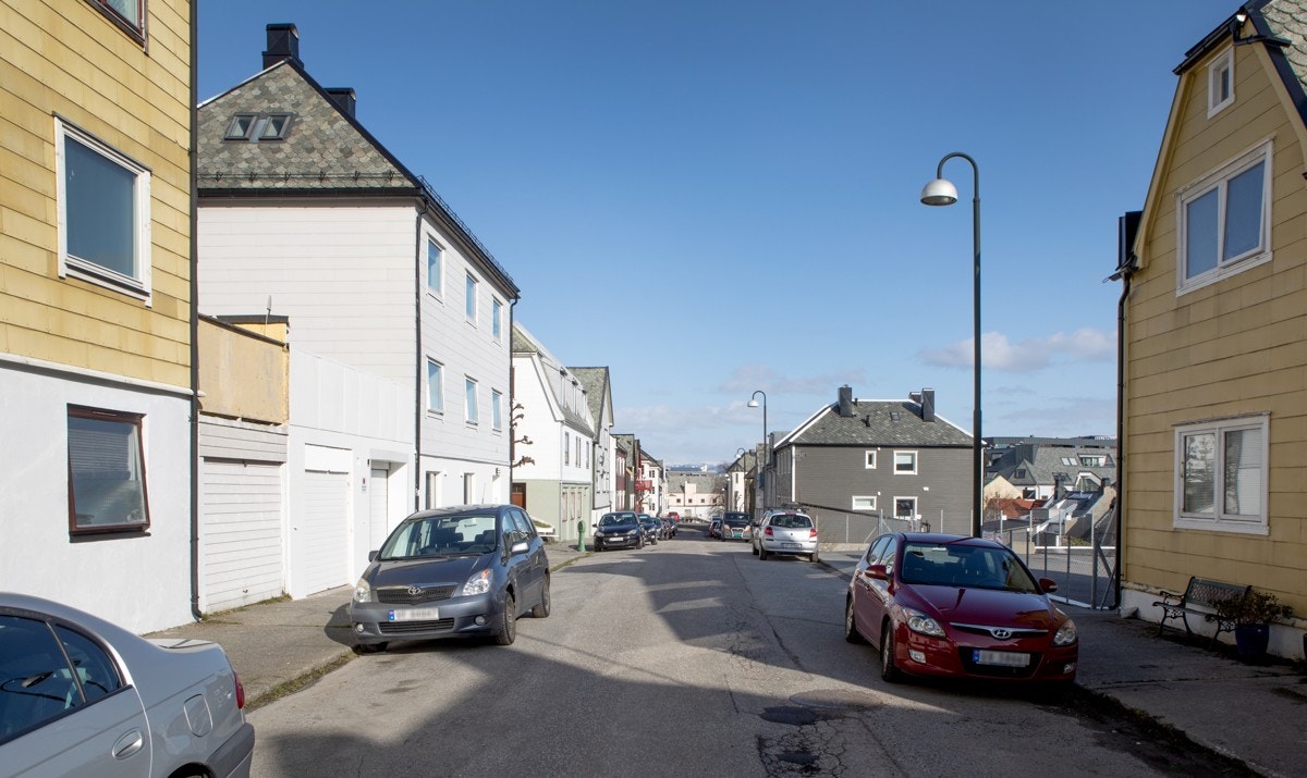 Leiligheten er beliggende i en rolig gate bare noen få minutters gange fra sentrumskjernen med en rekke gode spise- og drikkealternativ. Galleribilde