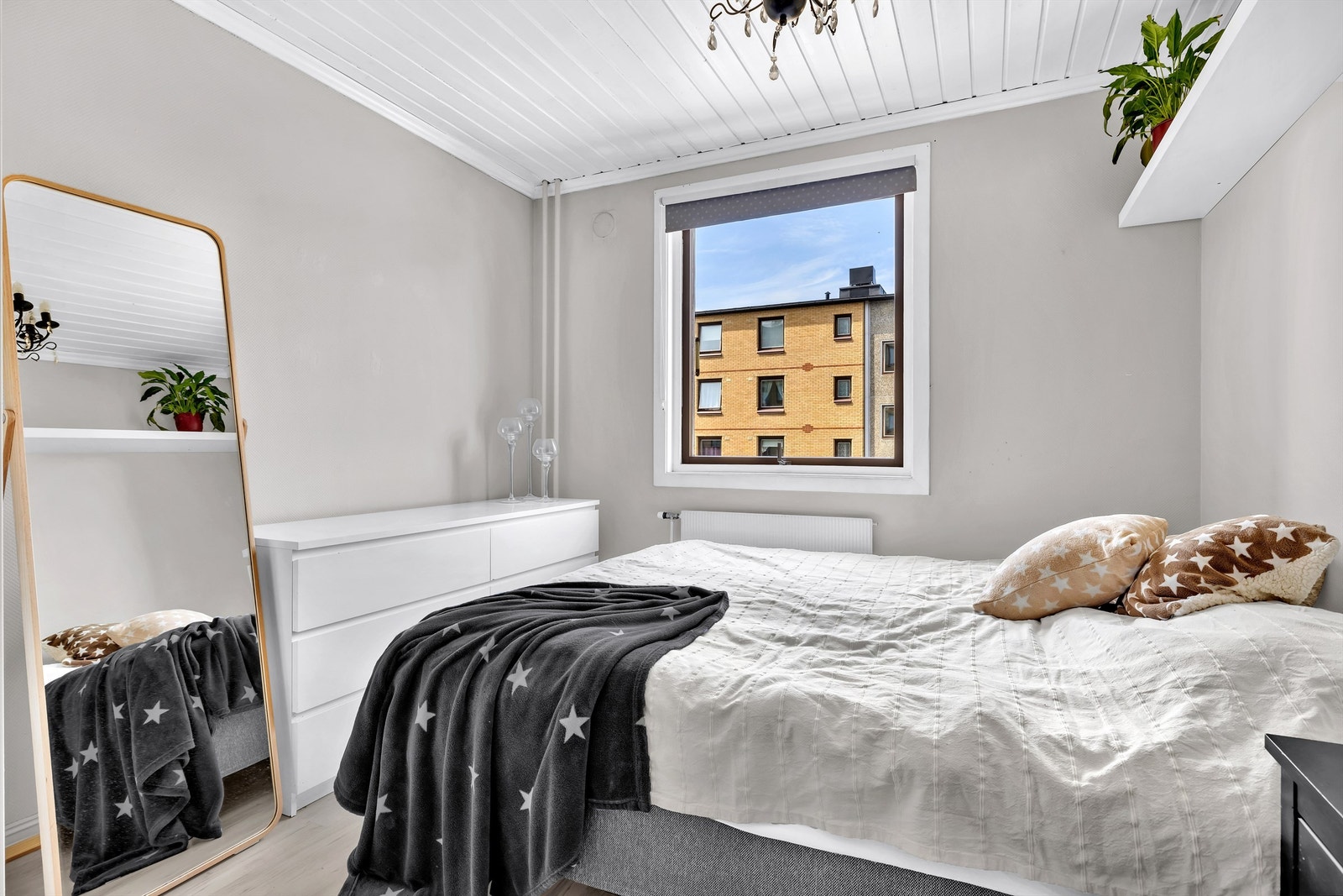 Malt i behagelig fargetone. Galleribilde