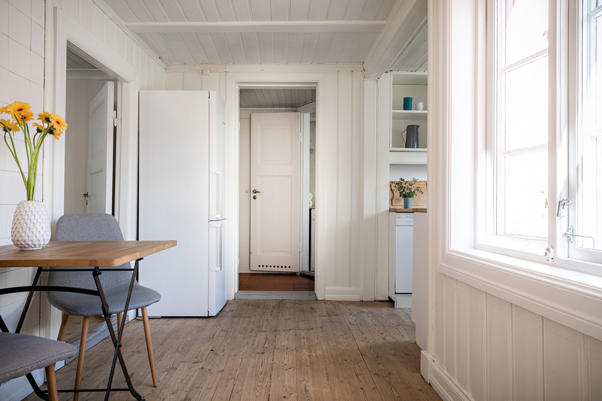 Spiseplassen kan også være foran vinduet mot hagen. Galleribilde