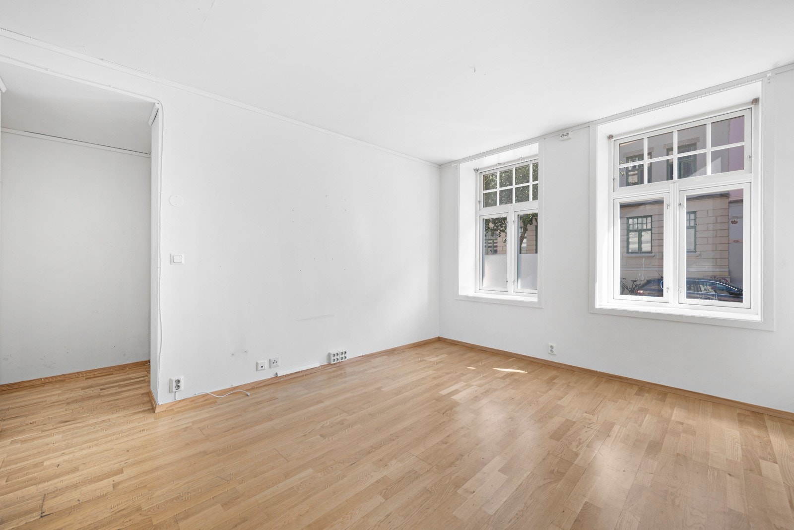 Leiligheten har oppussingsbehov, og nå har du endelig muligheten til å skape din drømmeleilighet! Galleribilde