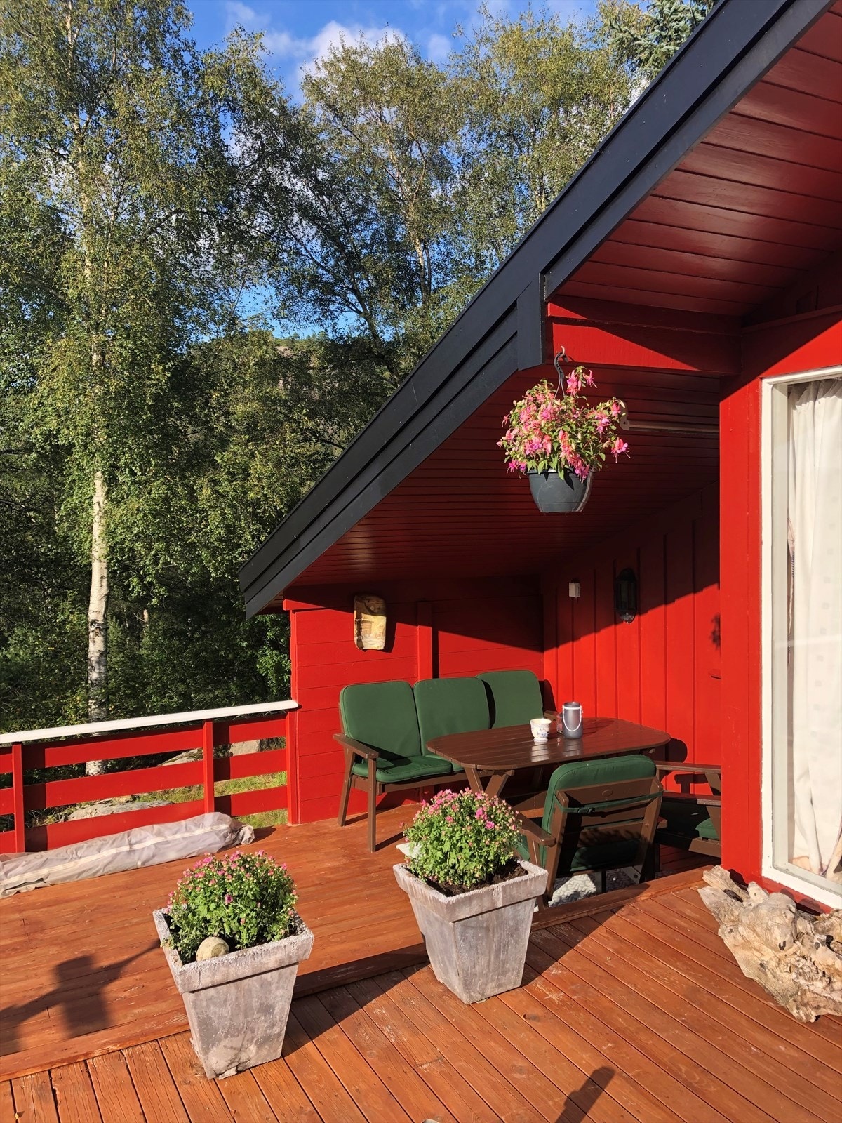 Kveldssol på terrassen Galleribilde