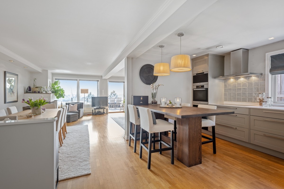 Hyggelig spiseplass på kjøkkenet Galleribilde