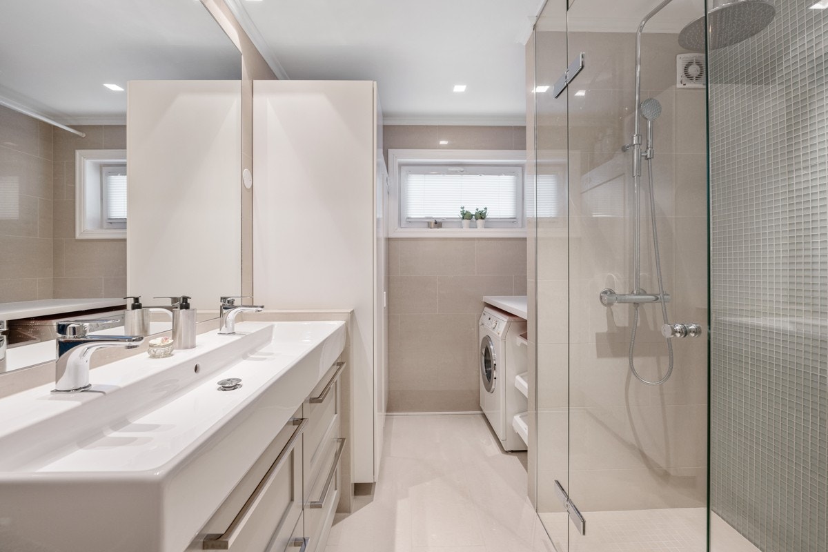 Bad i 1 etg. (1 av 5 bad) Galleribilde