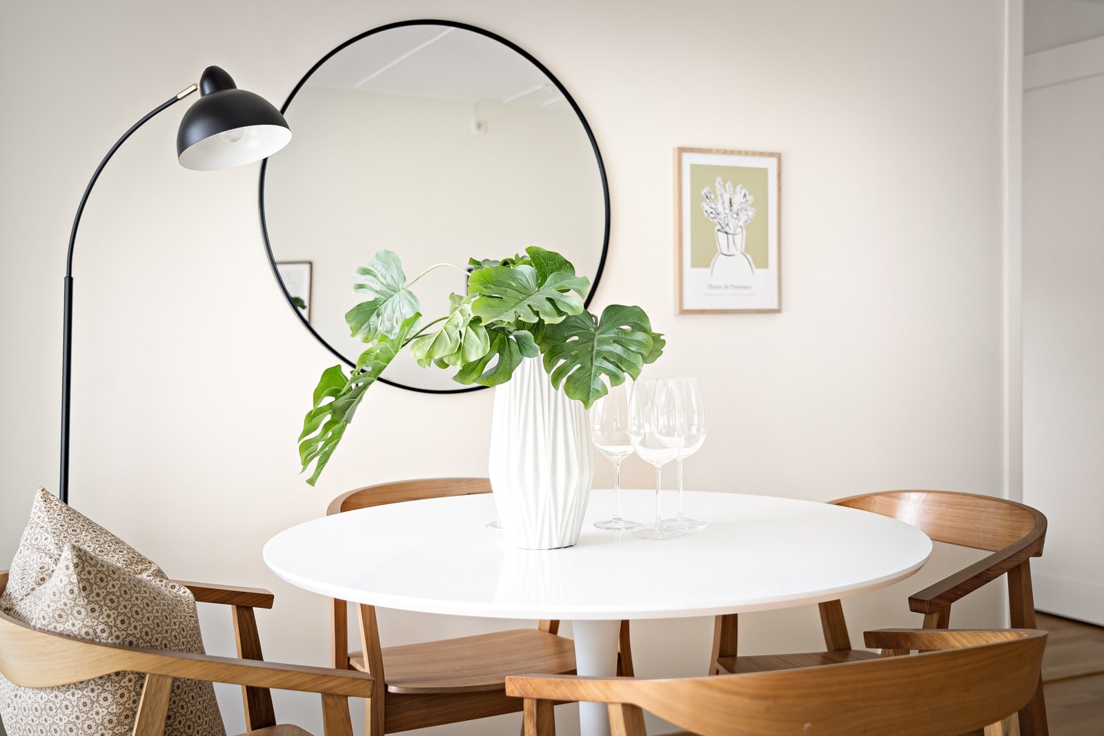 Plass til spisebord i stuen. Galleribilde