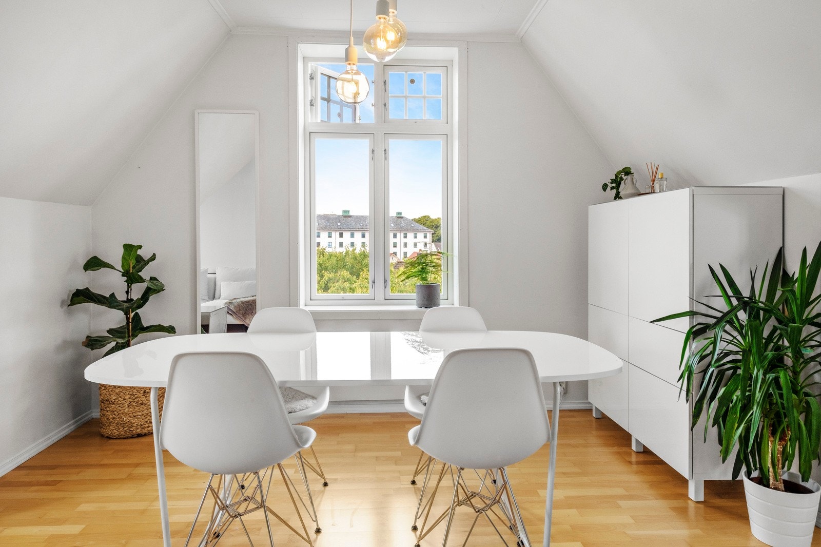 Utsikt mot nord og sentrum. Galleribilde