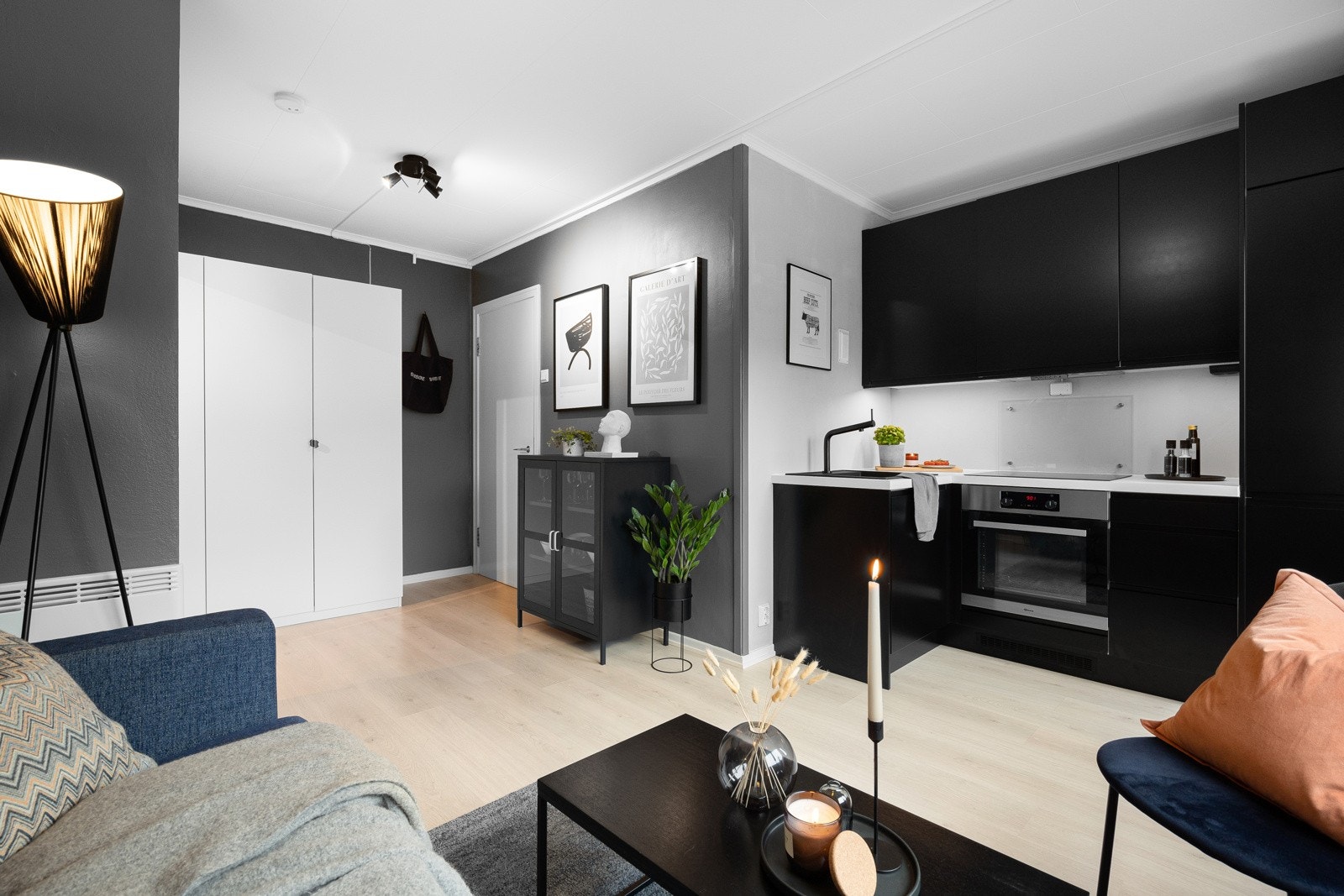 Lekkert og moderne kjøkken med innredning fra 2020 Galleribilde